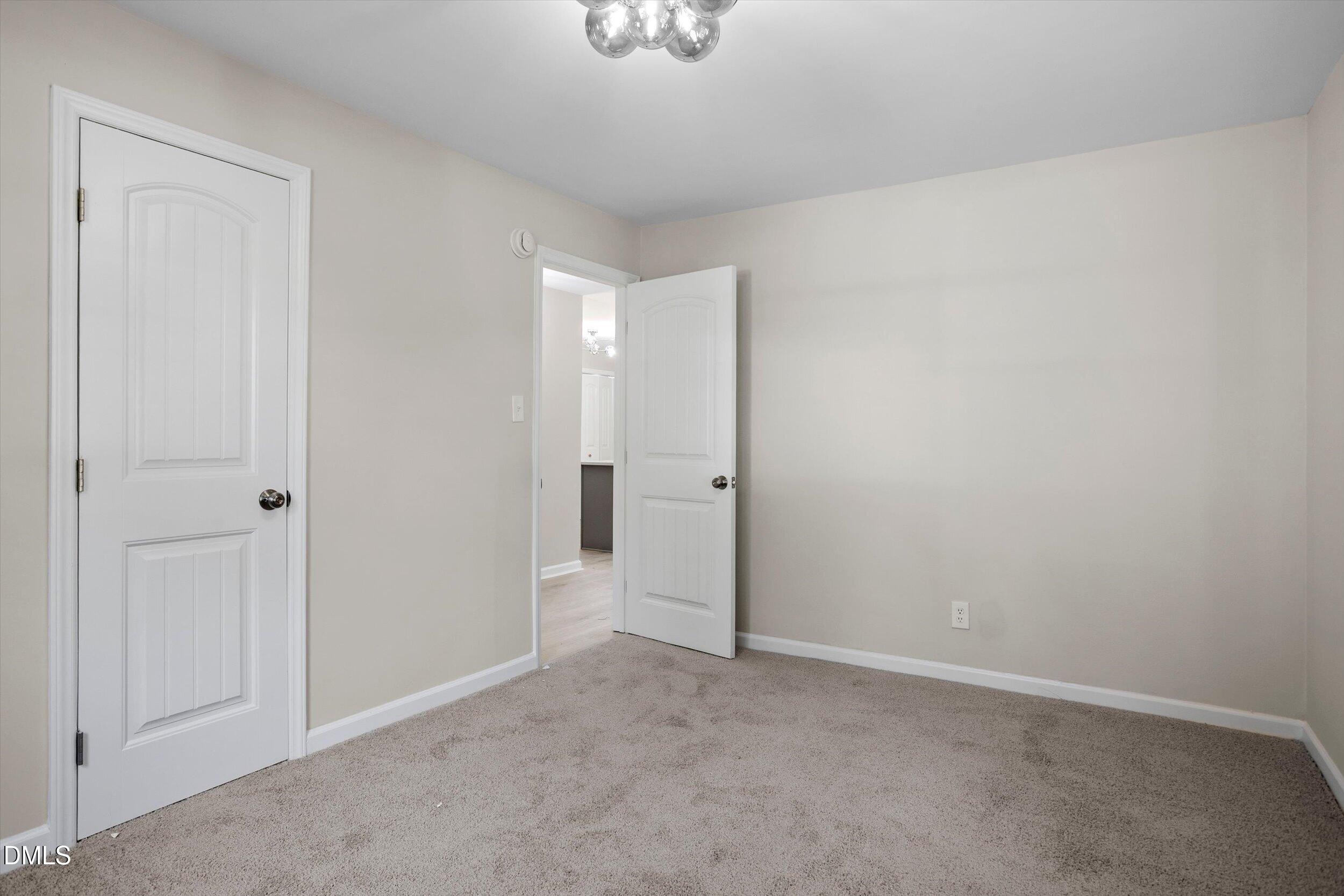 2219 Shannon Street Property Photo 18