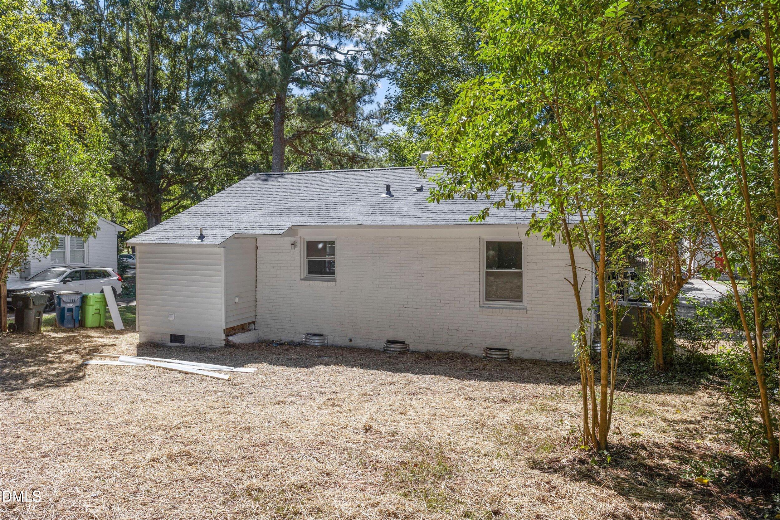 2219 Shannon Street Property Photo 31