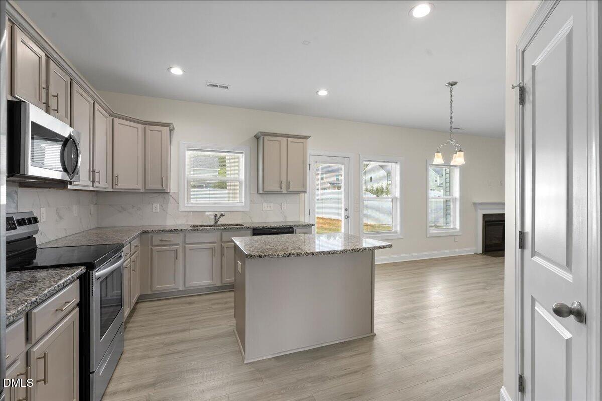 105 Wicklow Court Property Photo 15
