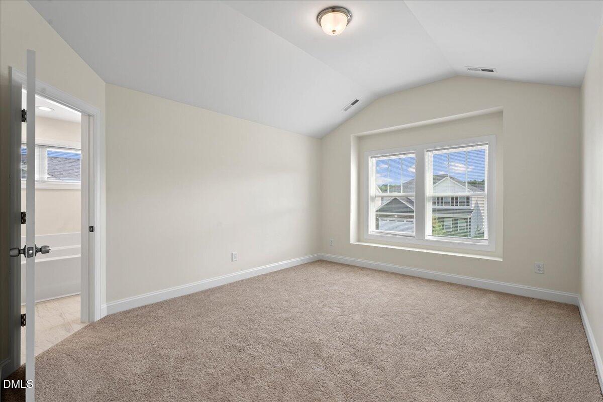 105 Wicklow Court Property Photo 30