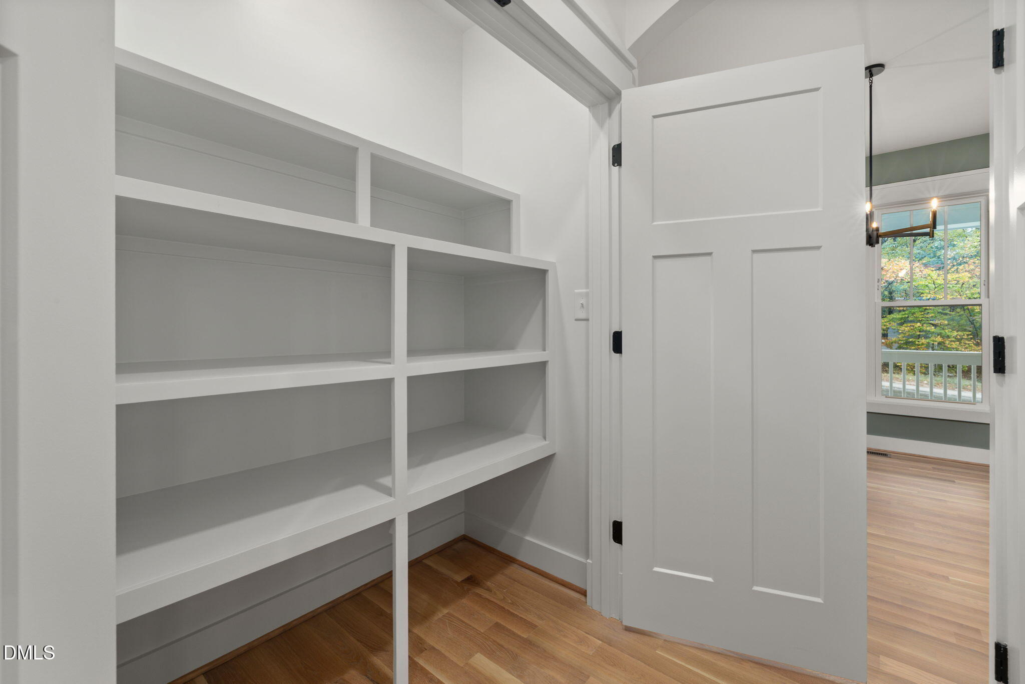 1008 Forrestal Place Property Photo 10