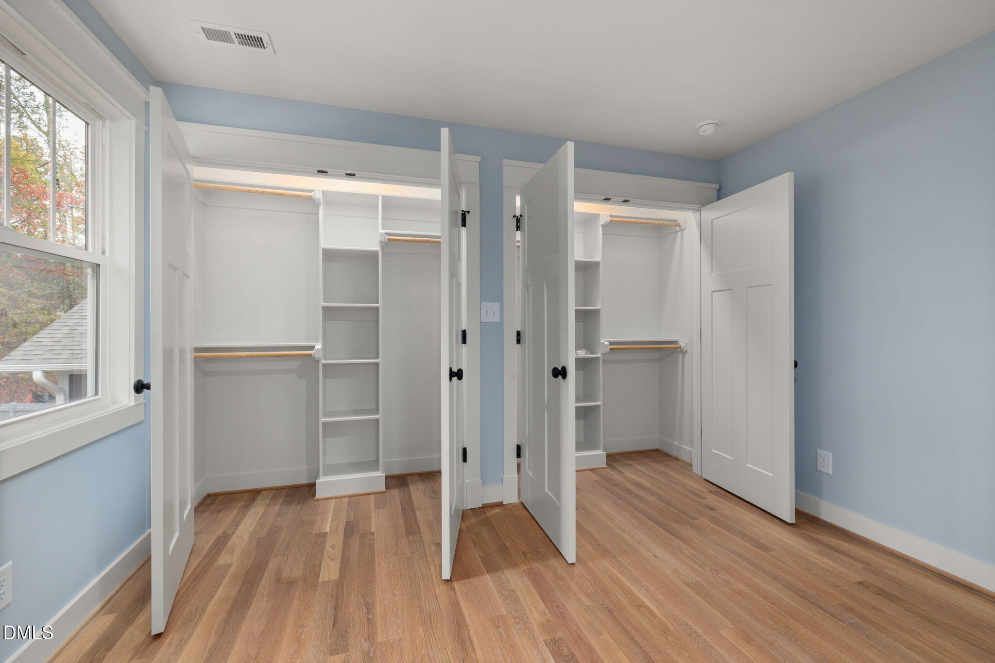 1008 Forrestal Place Property Photo 11
