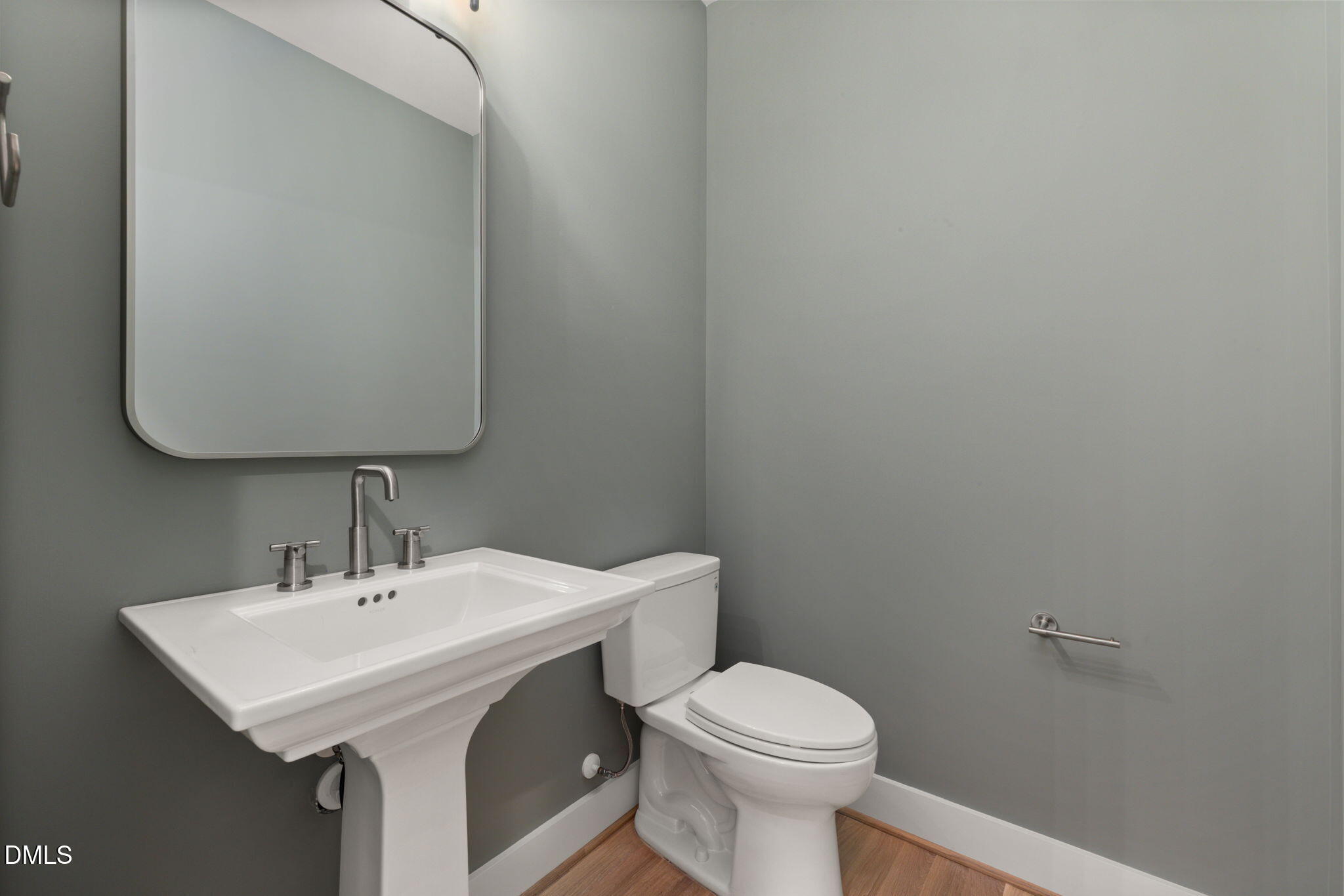 1008 Forrestal Place Property Photo 16