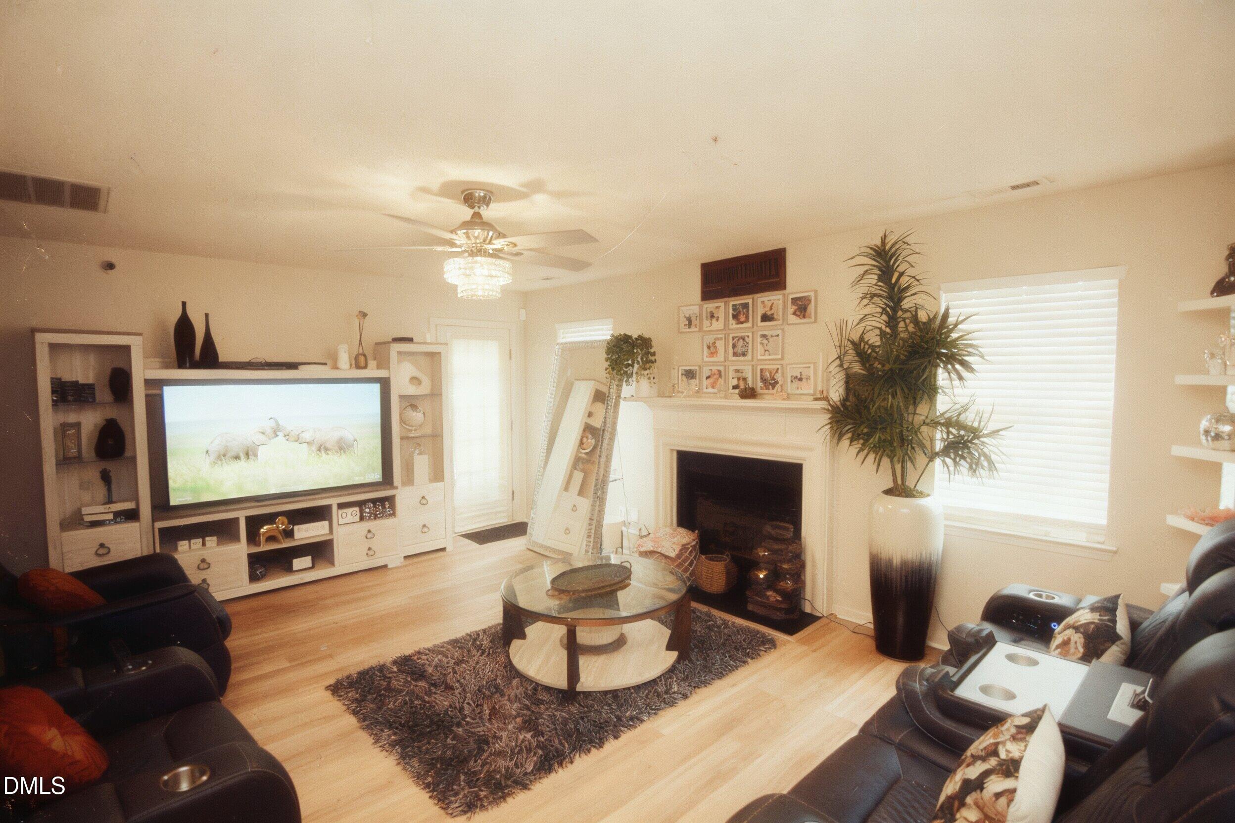 4410 Snowcrest Lane Property Photo 2