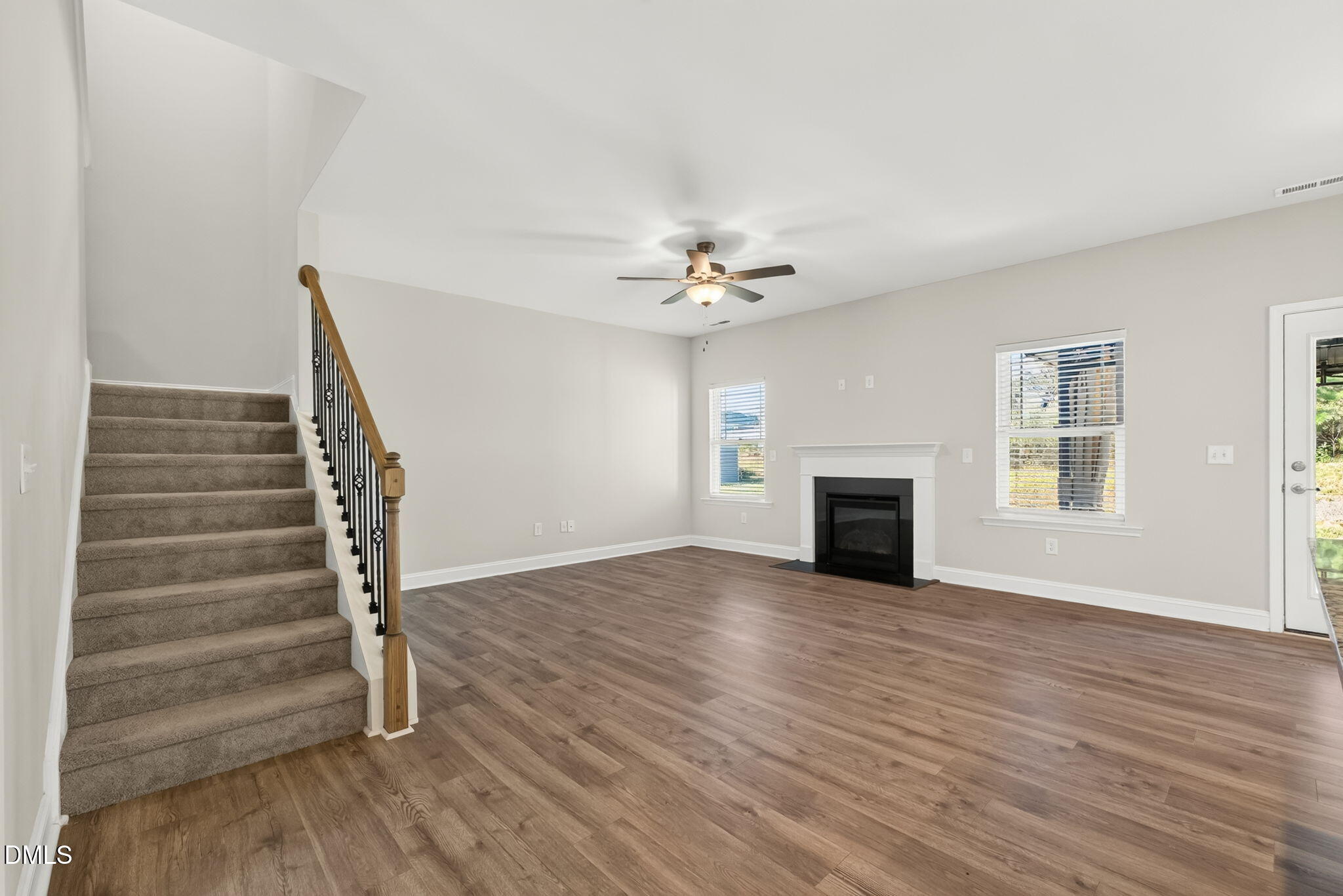 60 Newport Landing Property Photo 3