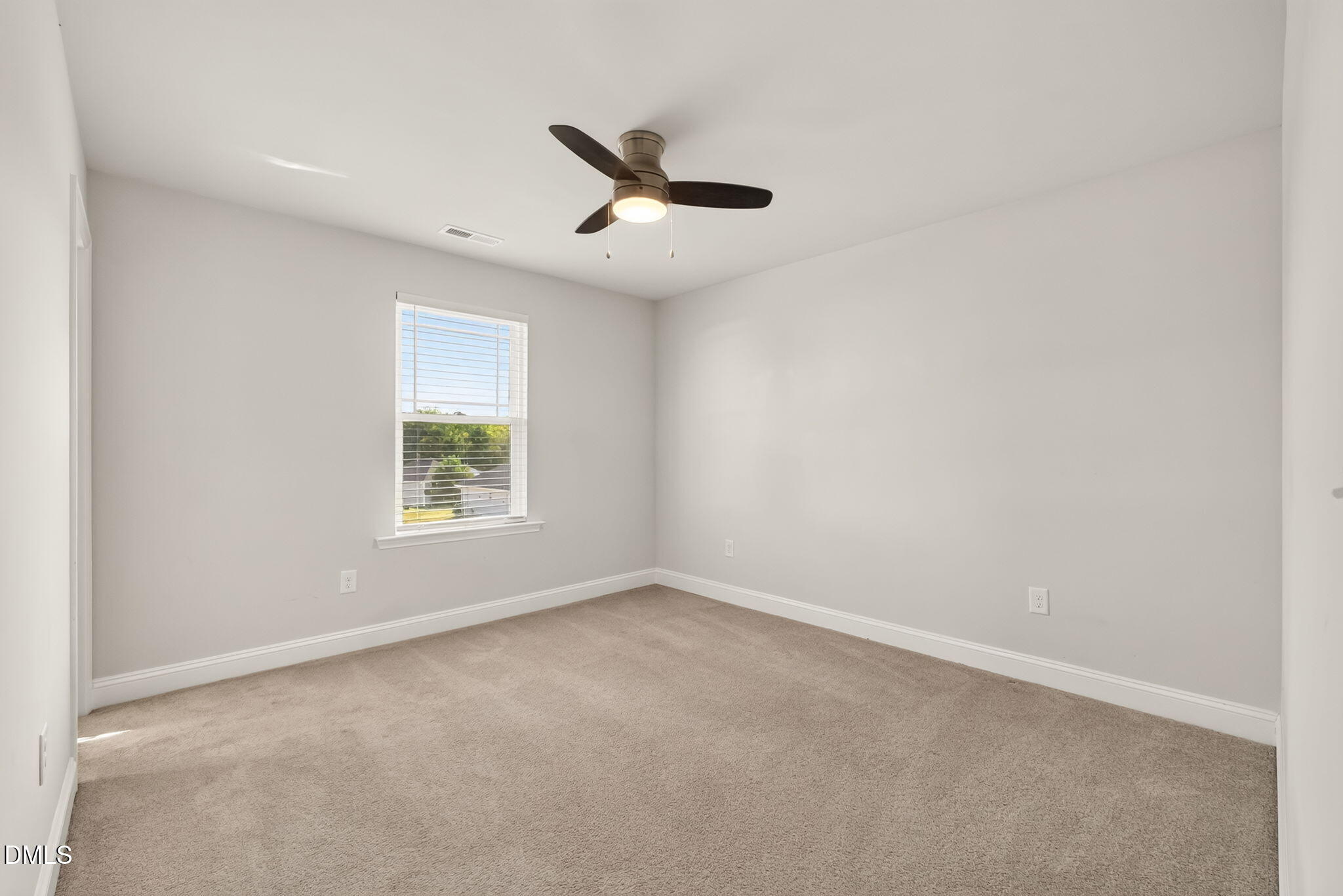 60 Newport Landing Property Photo 32