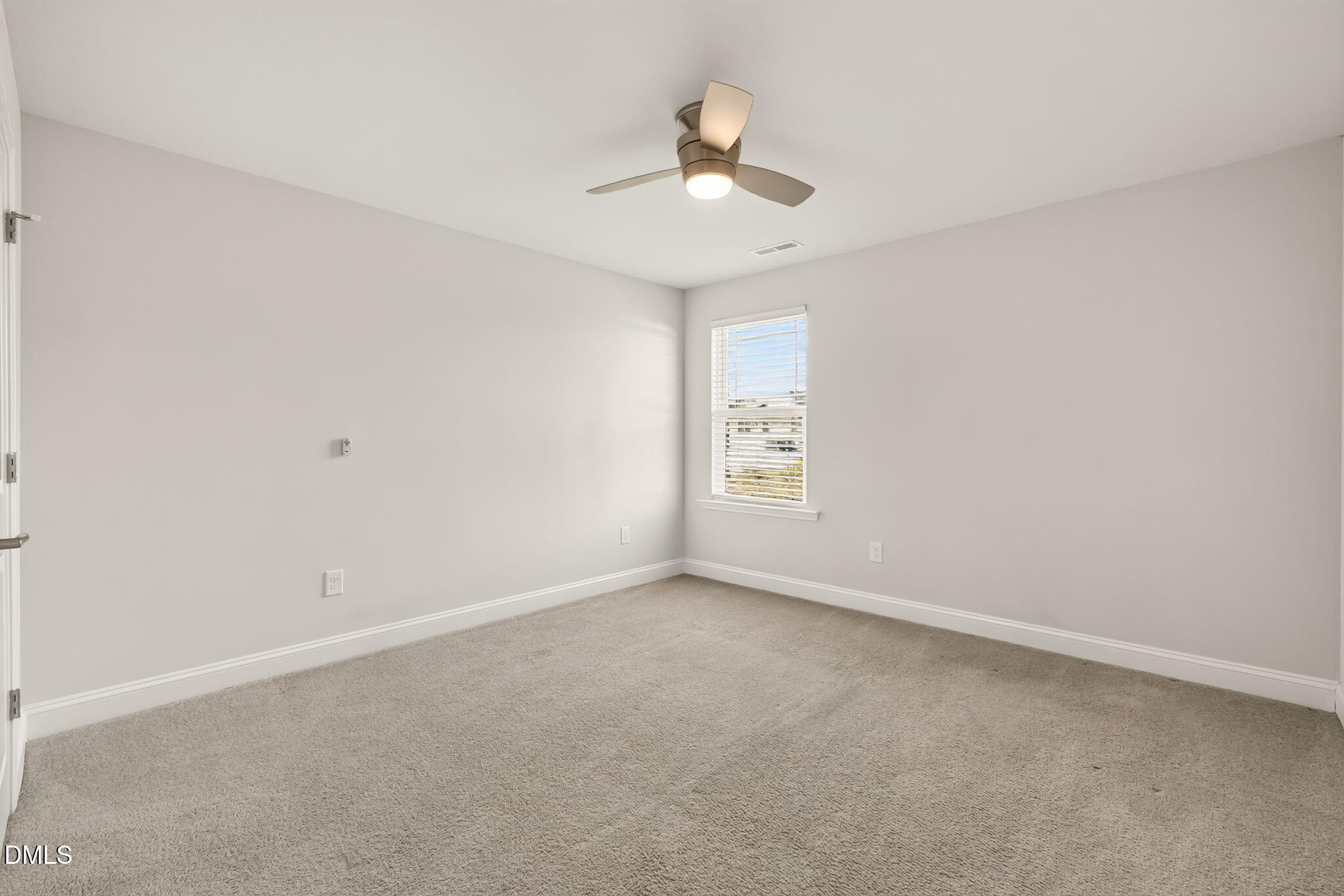 60 Newport Landing Property Photo 35