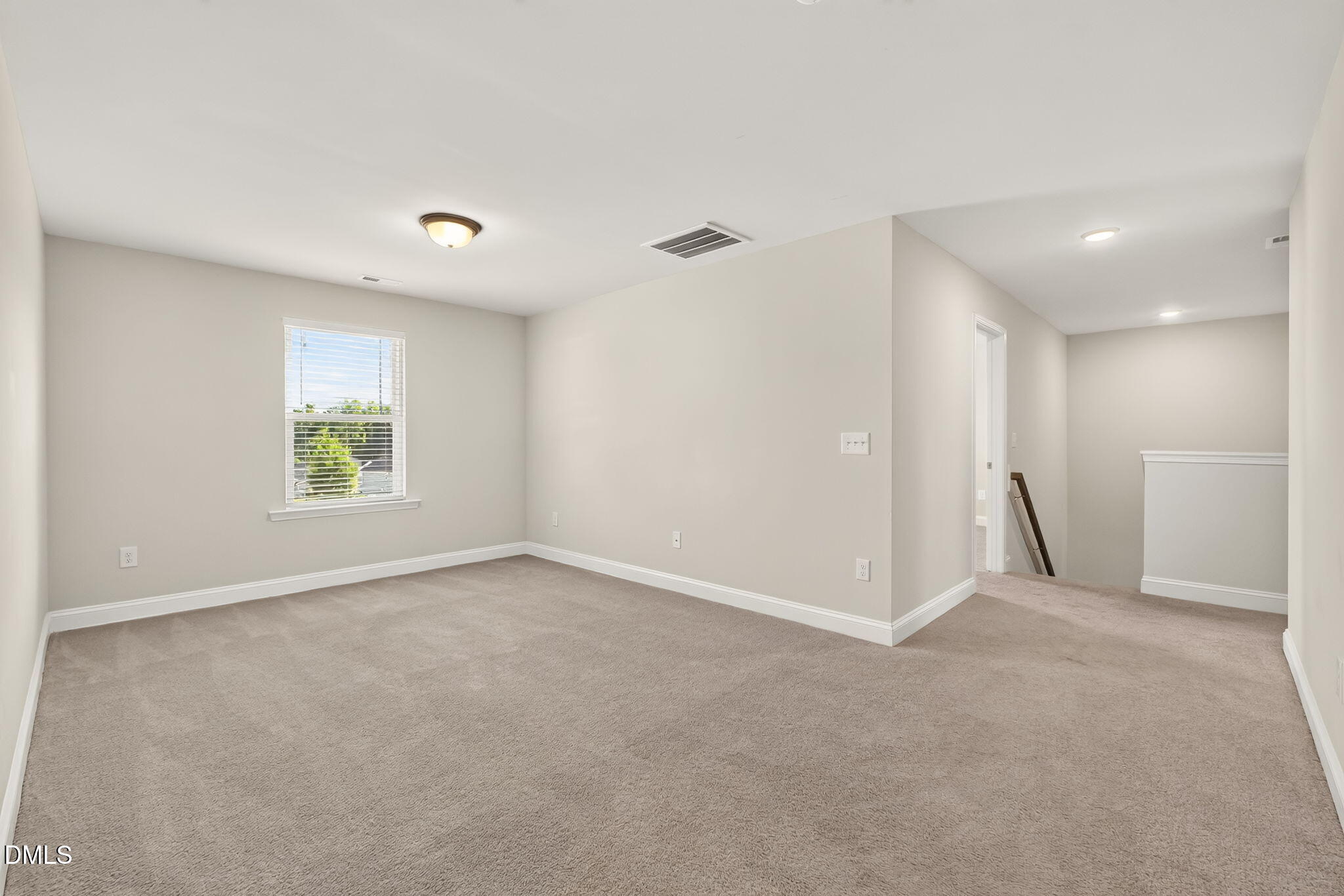 60 Newport Landing Property Photo 38