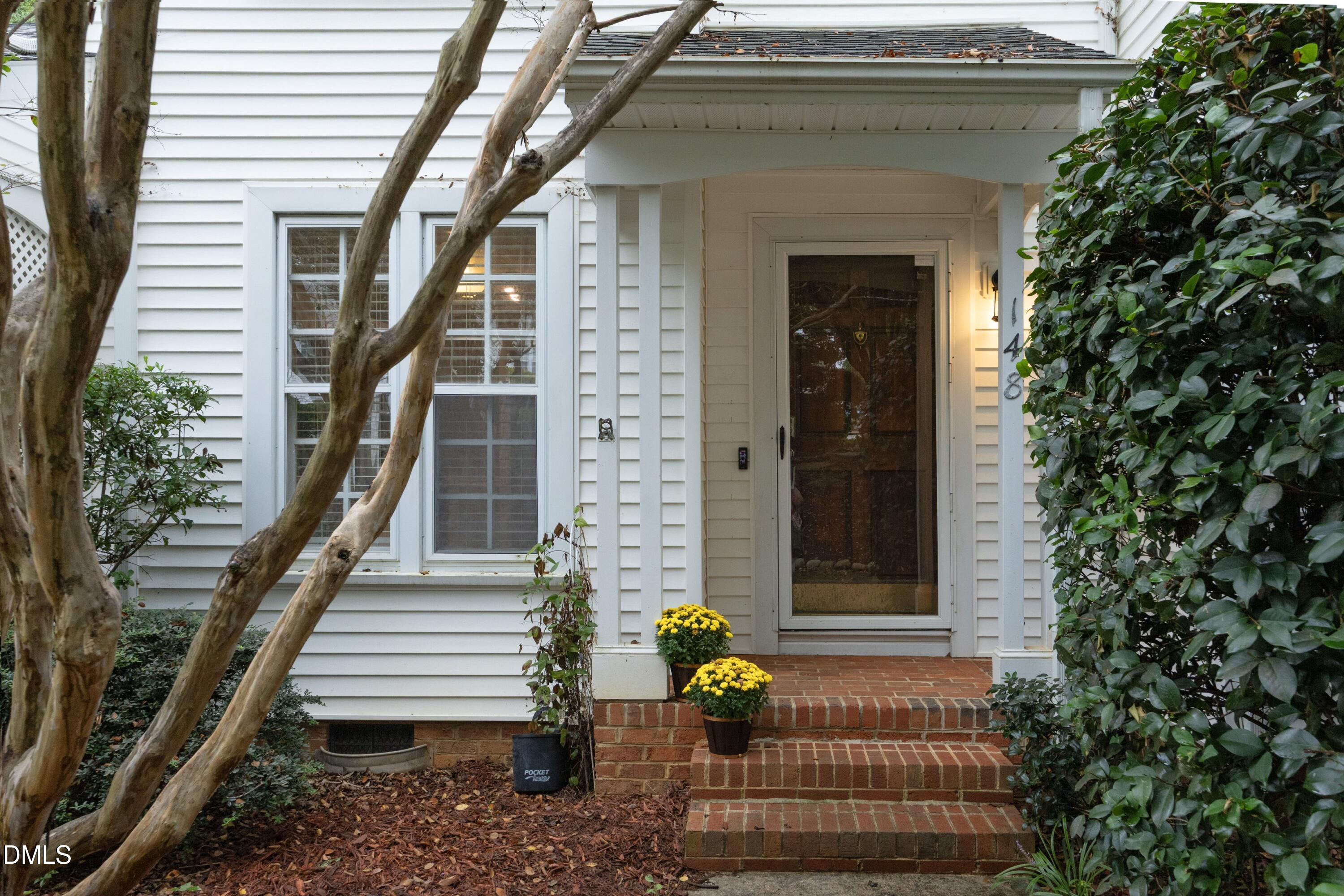 148 Greenmont Lane Property Photo 2