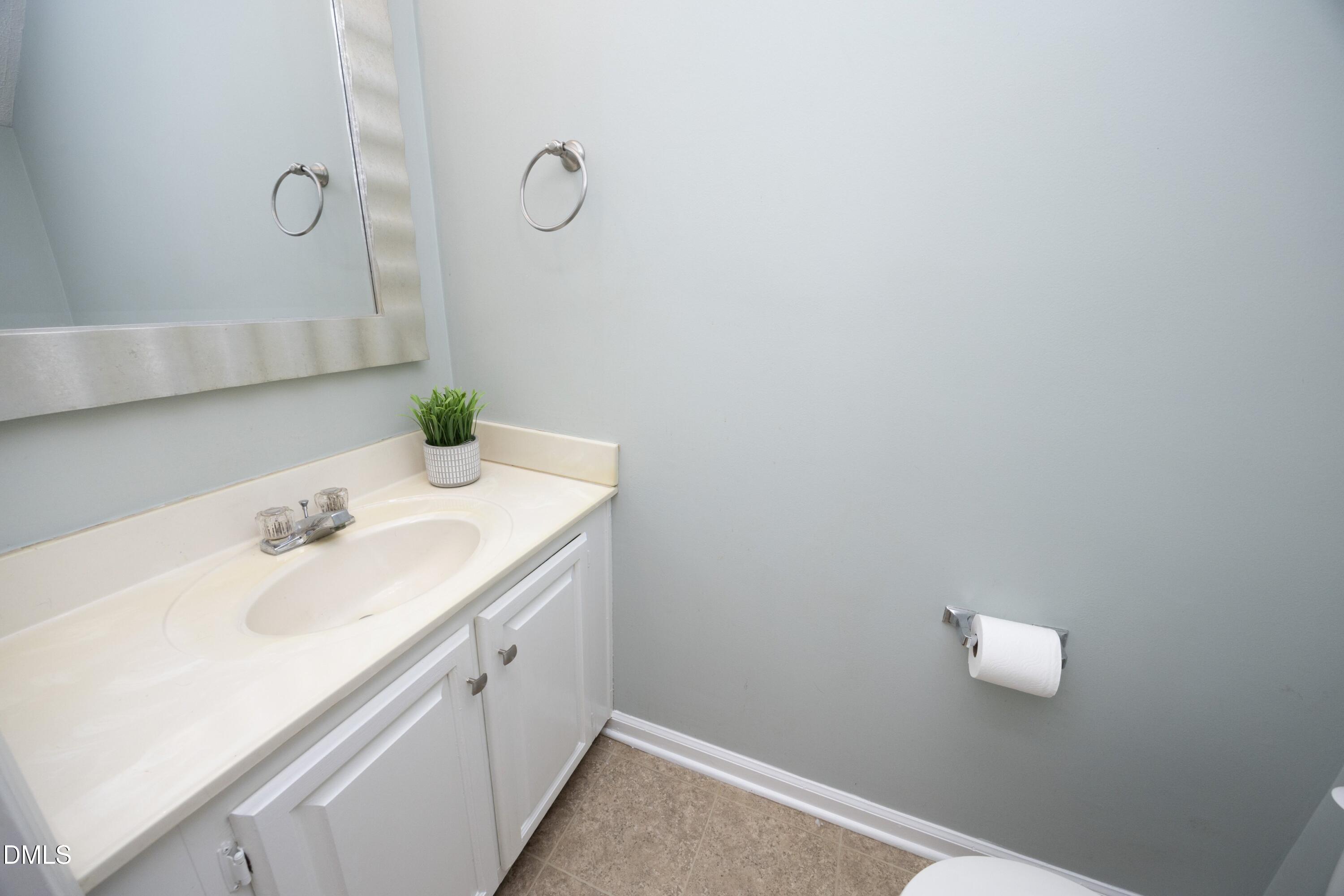 148 Greenmont Lane Property Photo 14