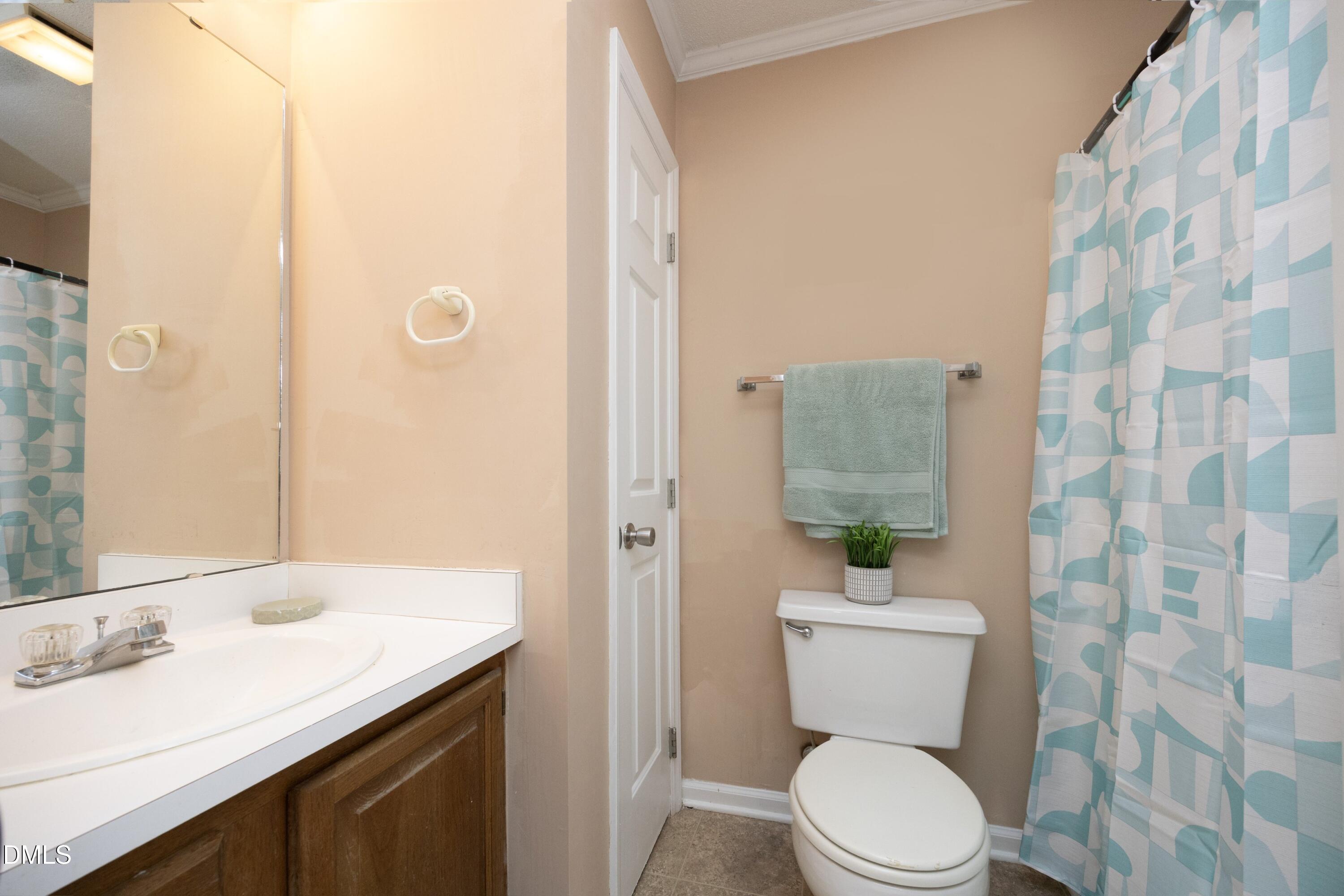 148 Greenmont Lane Property Photo 22