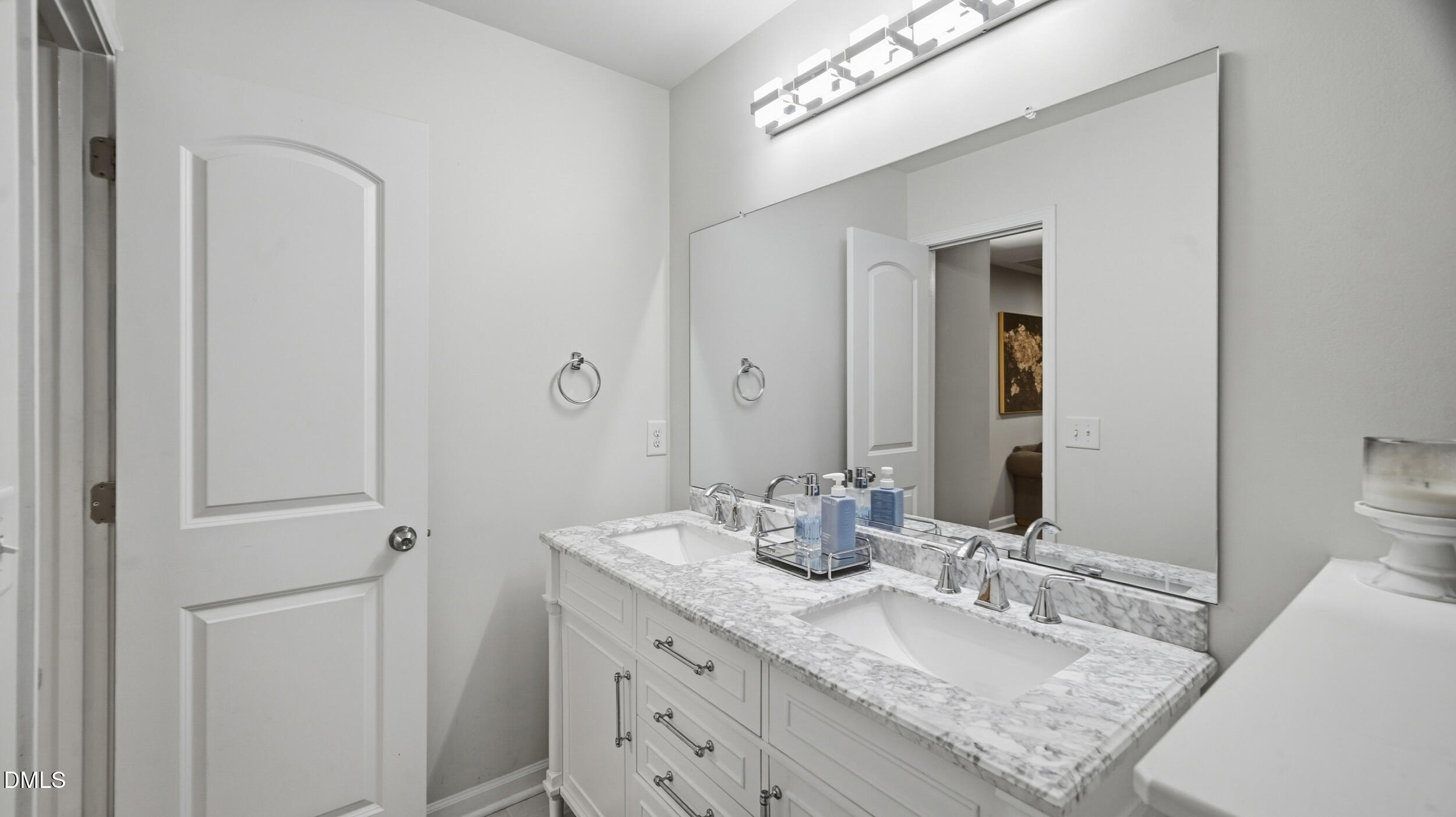 1017 Scotch Pine Way Property Photo 25