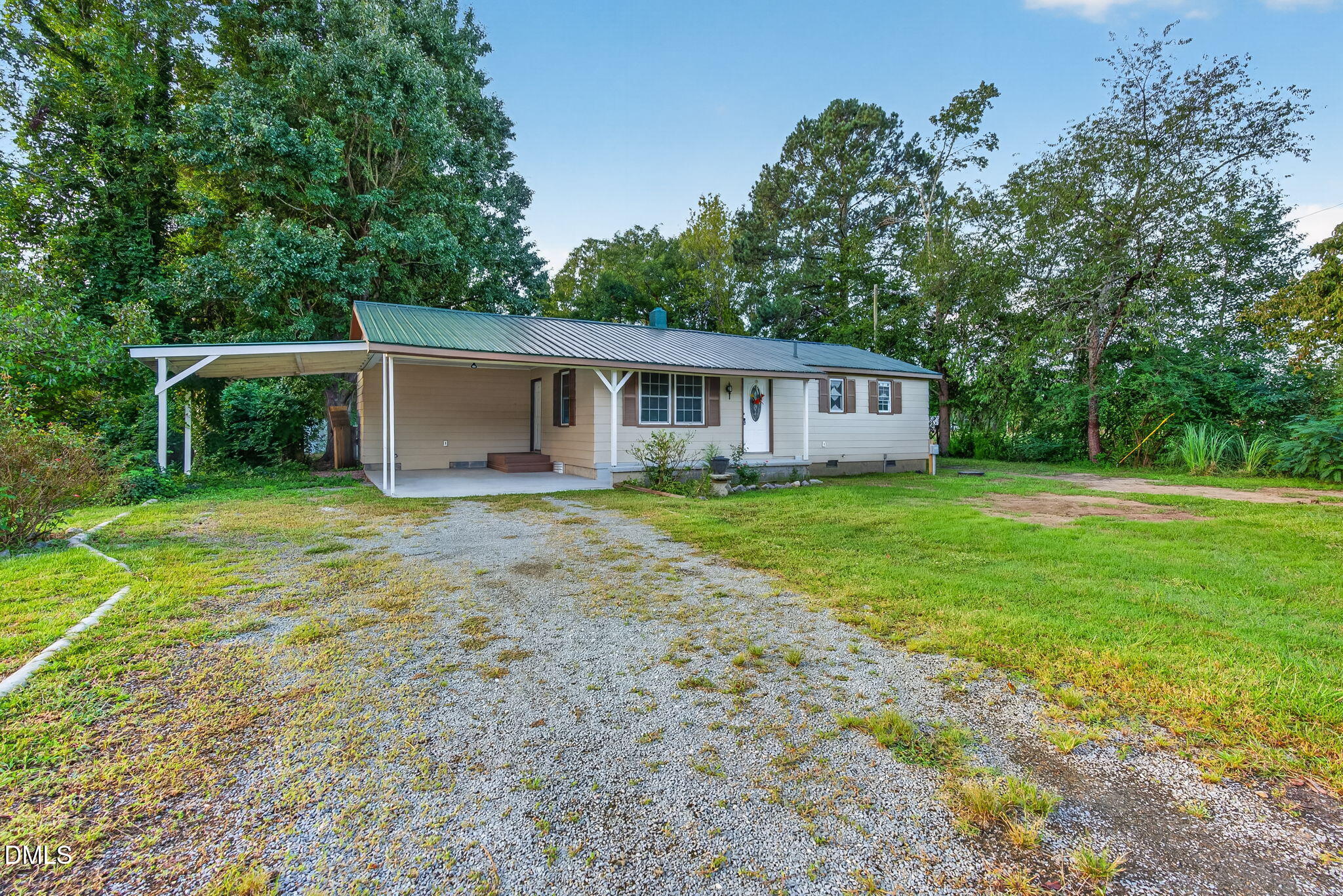 935 Maynard Road Property Photo 3
