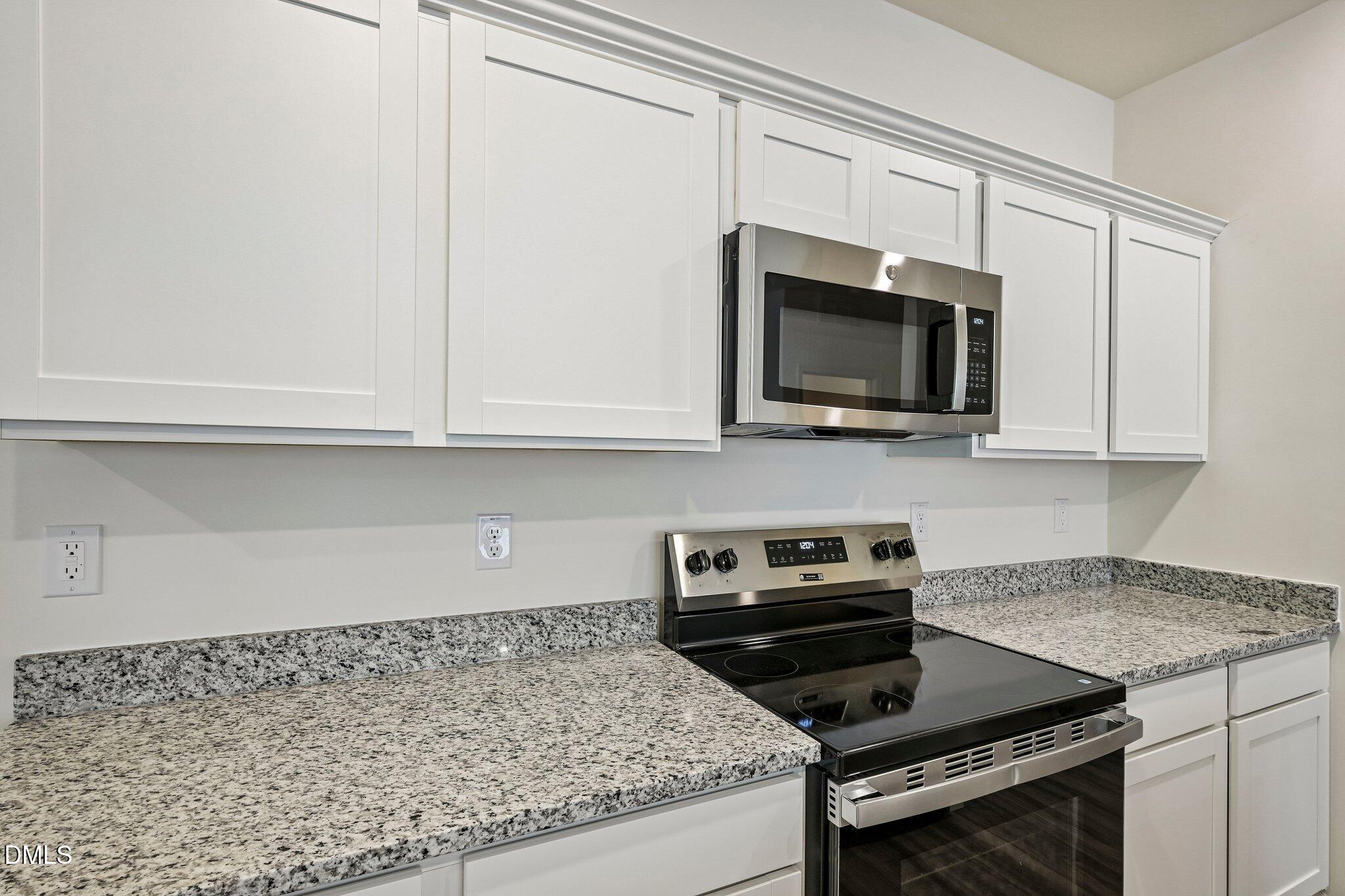 879 Hanford Landing Drive Property Photo 15
