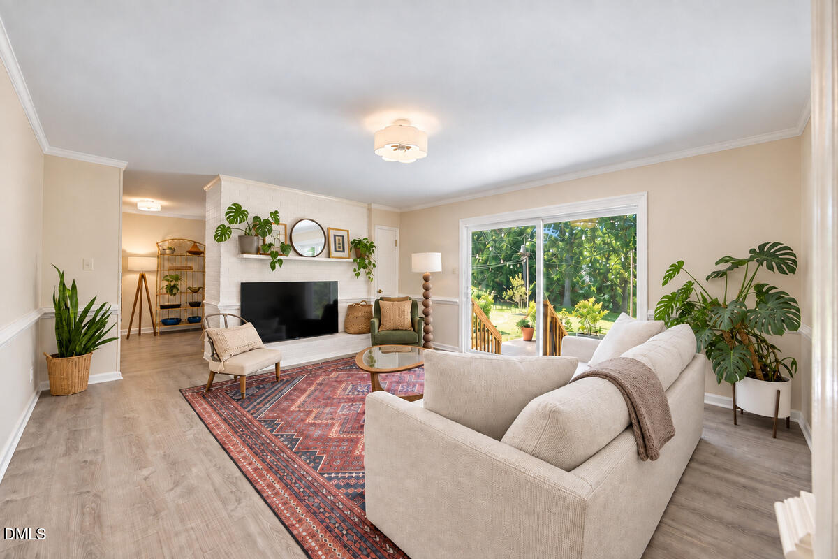 2613 W Cornwallis Road Property Photo 10