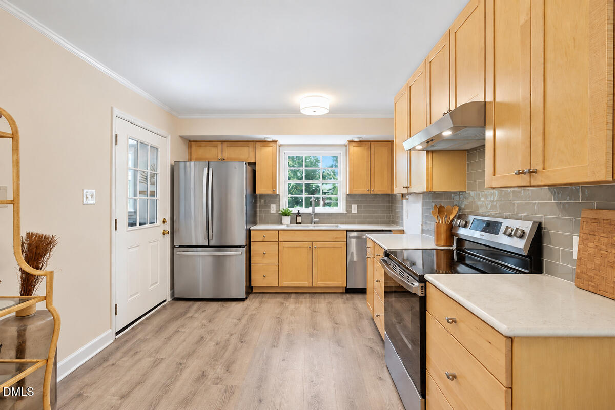 2613 W Cornwallis Road Property Photo 15