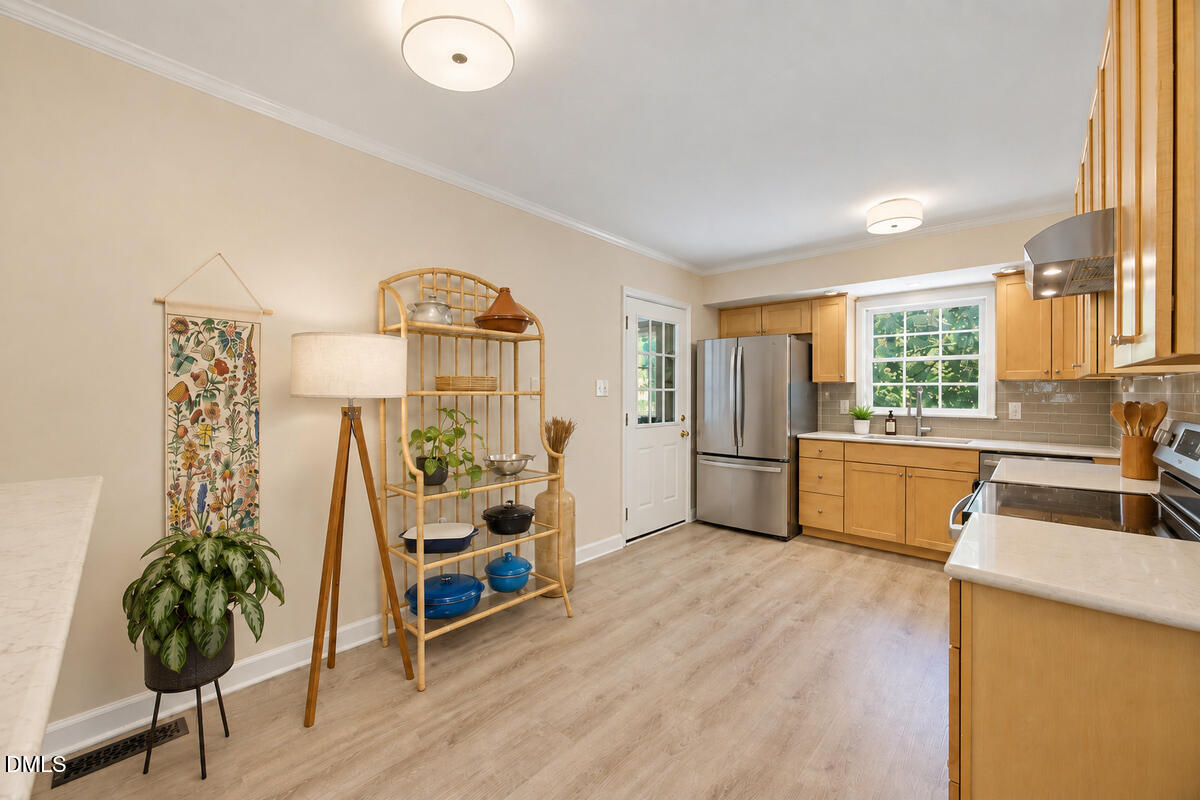 2613 W Cornwallis Road Property Photo 16