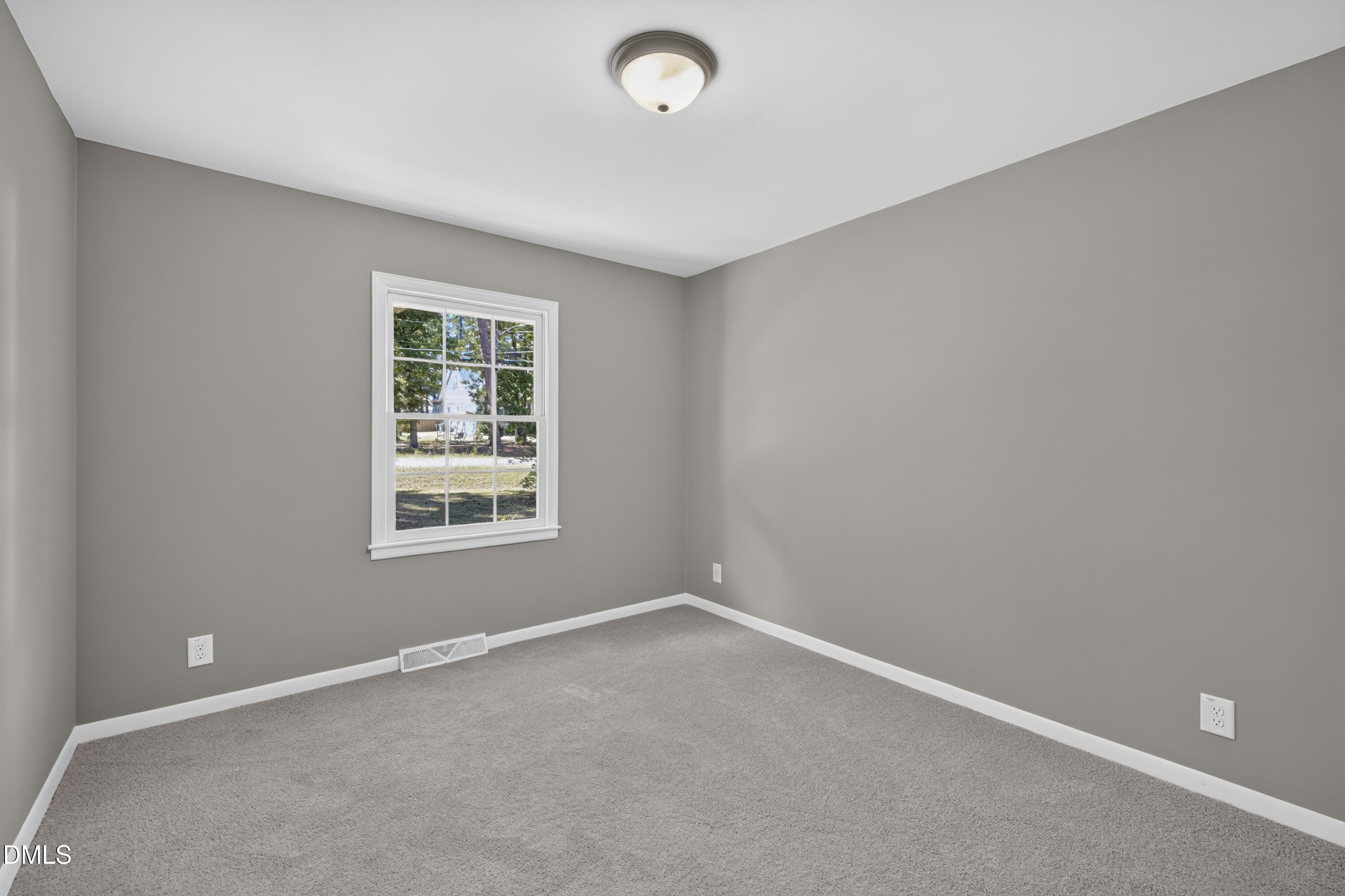 2601 Rolling Pines Avenue Property Photo 24
