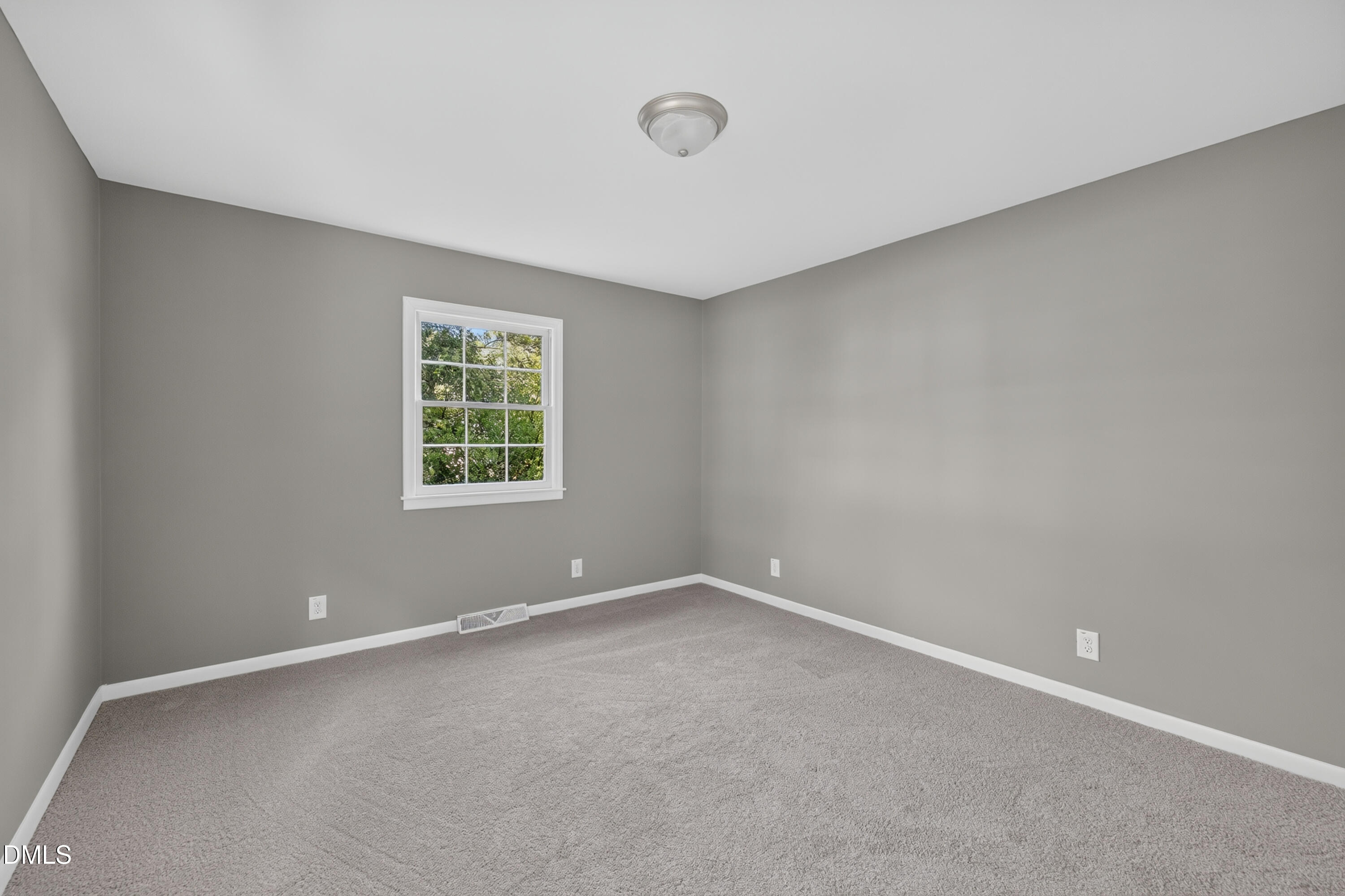 2601 Rolling Pines Avenue Property Photo 28