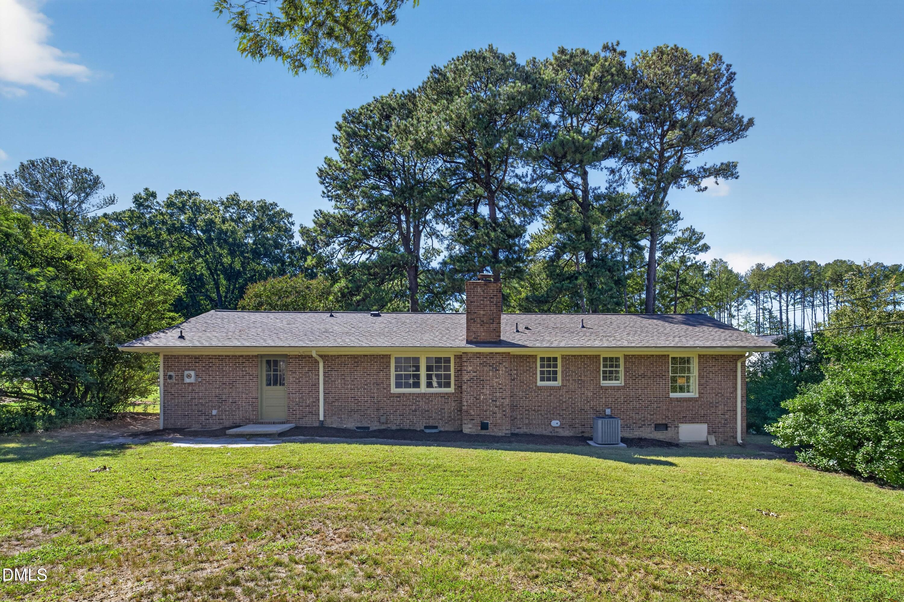 2601 Rolling Pines Avenue Property Photo 30