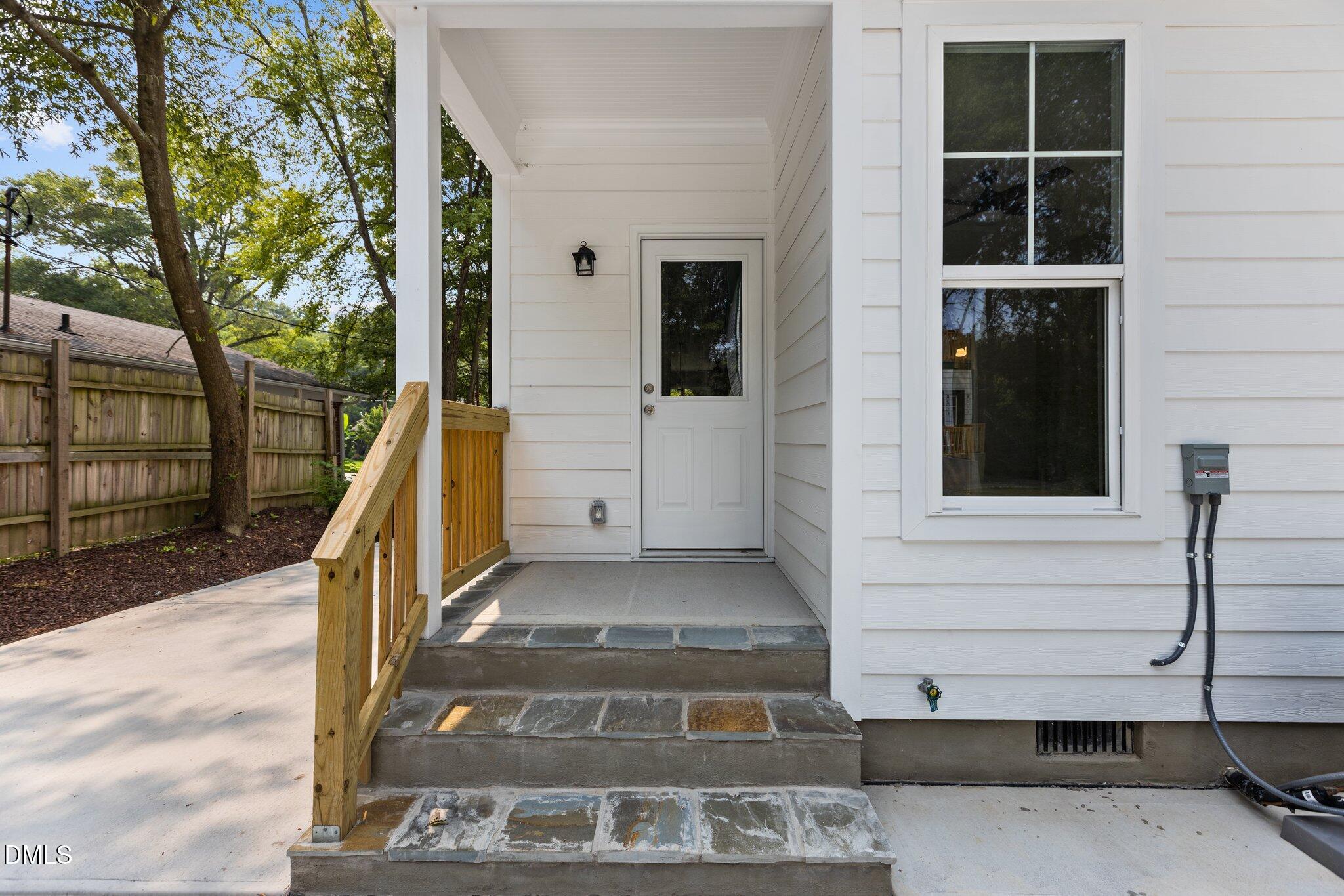 214 N Guthrie Avenue A B C Property Photo 8