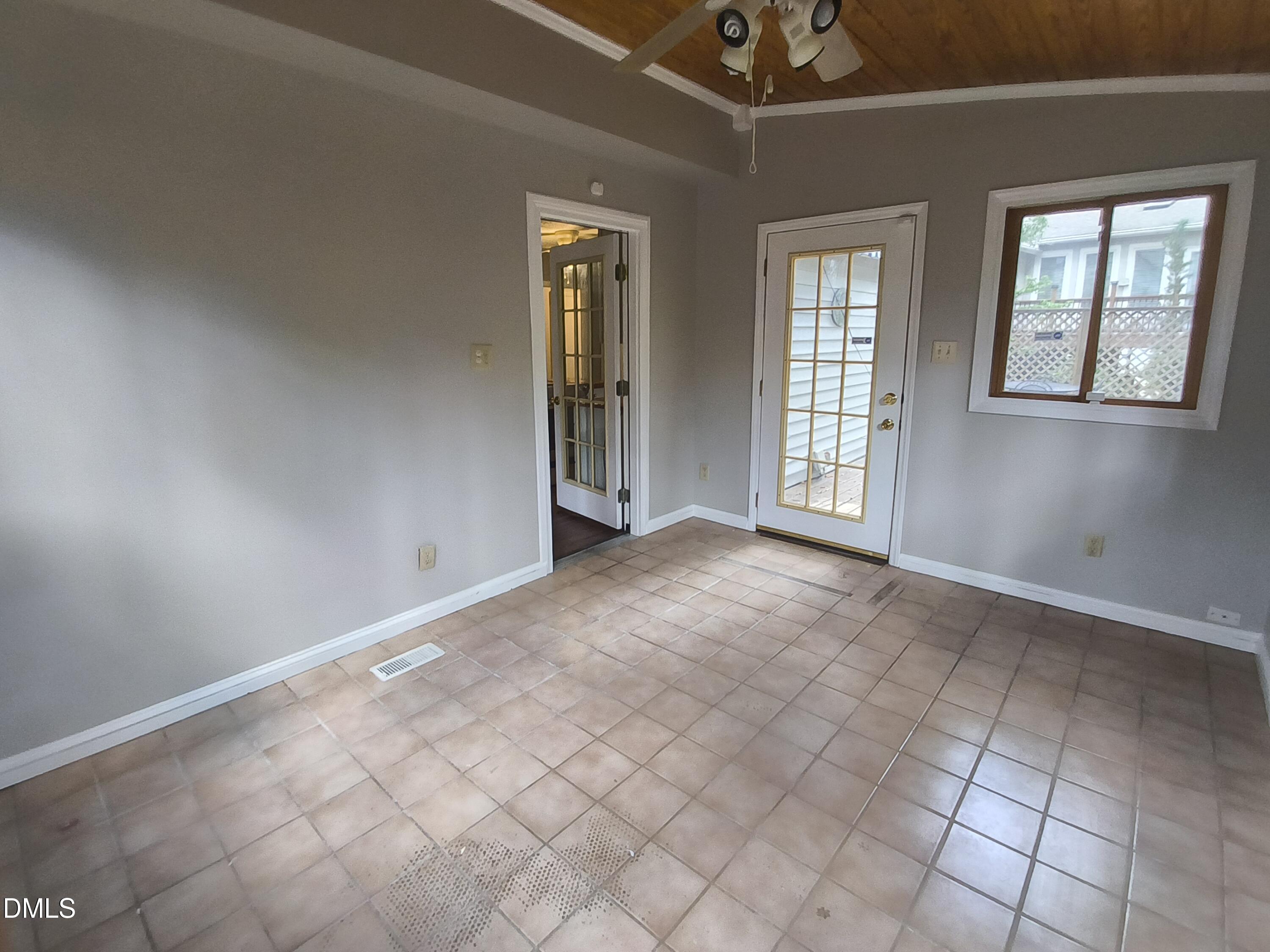 708 Dawnwood Court Property Photo 8