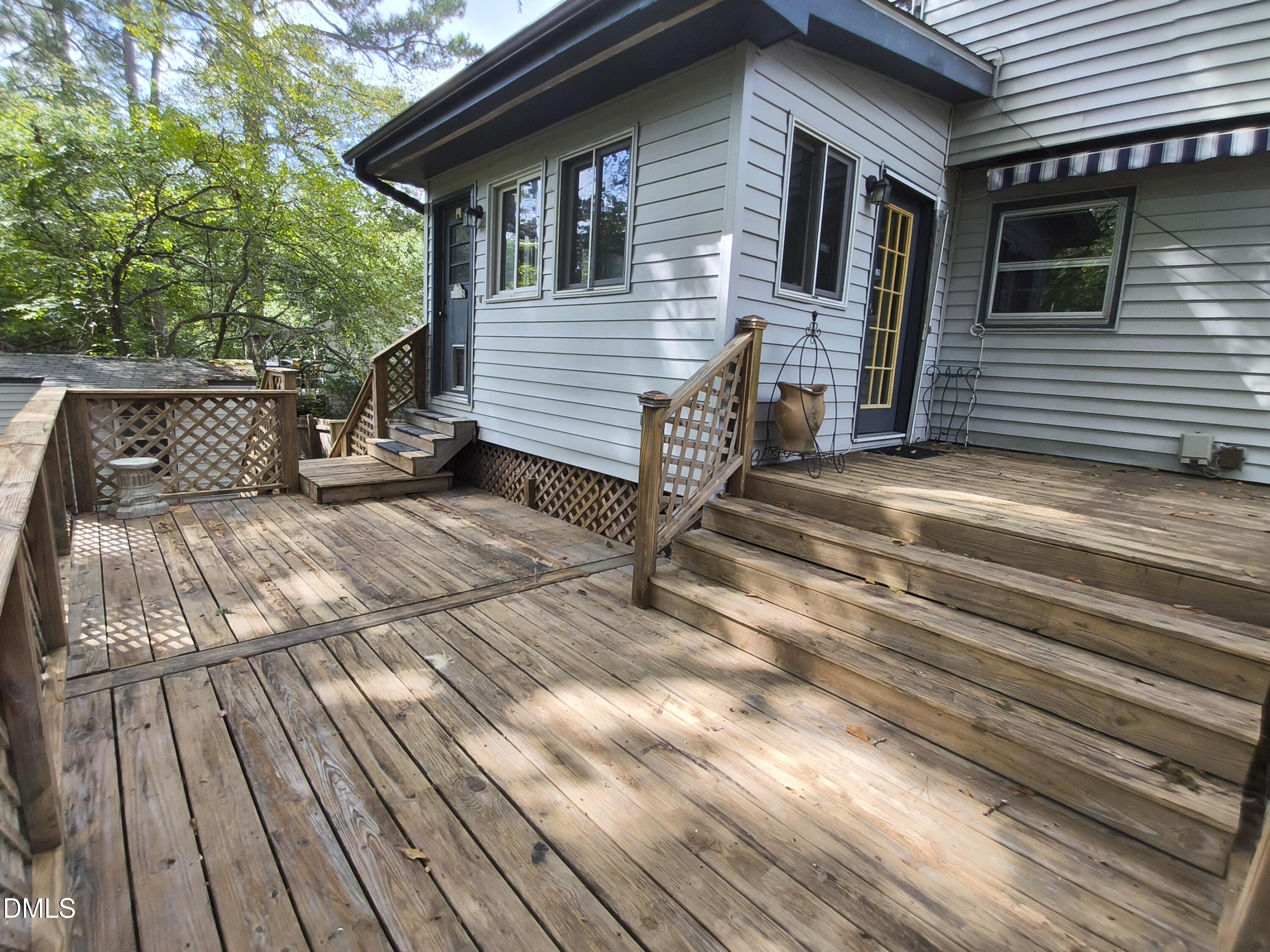 708 Dawnwood Court Property Photo 9