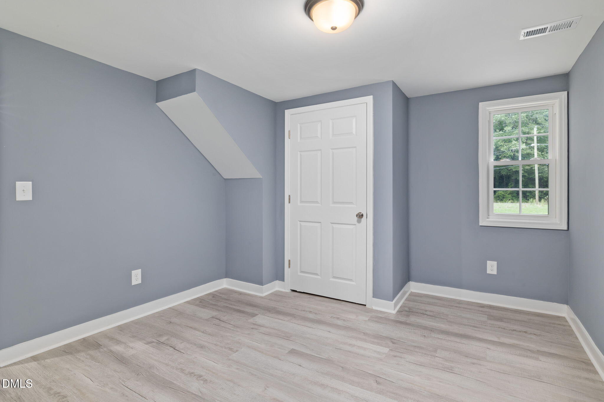 1009 2nd Avenue Property Photo 11