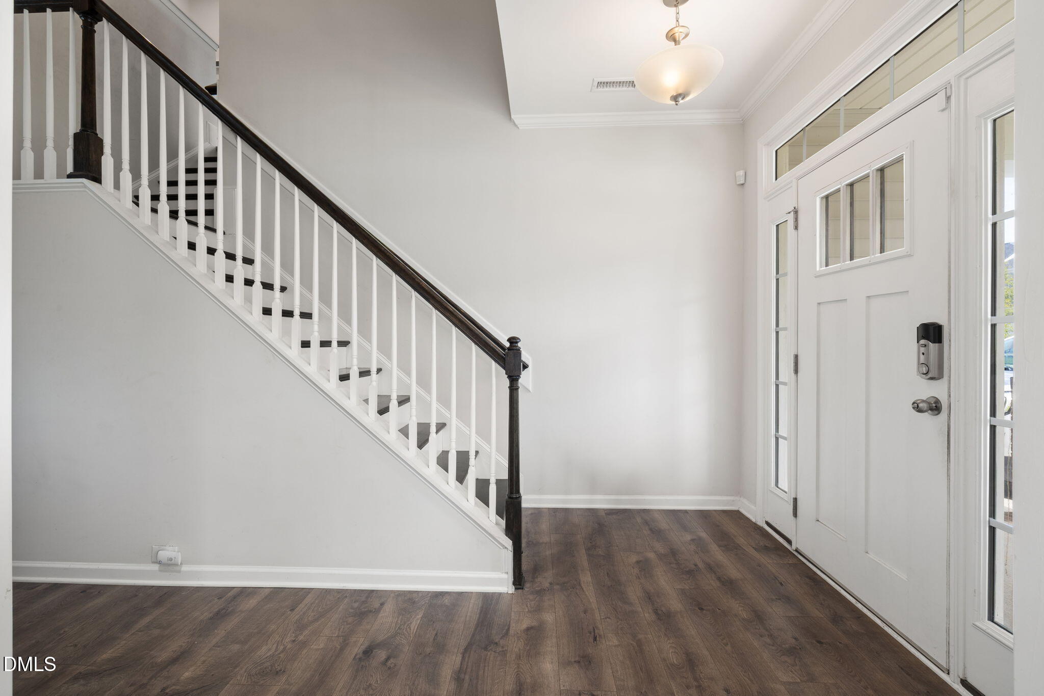 376 Streamliner Boulevard Property Photo 5