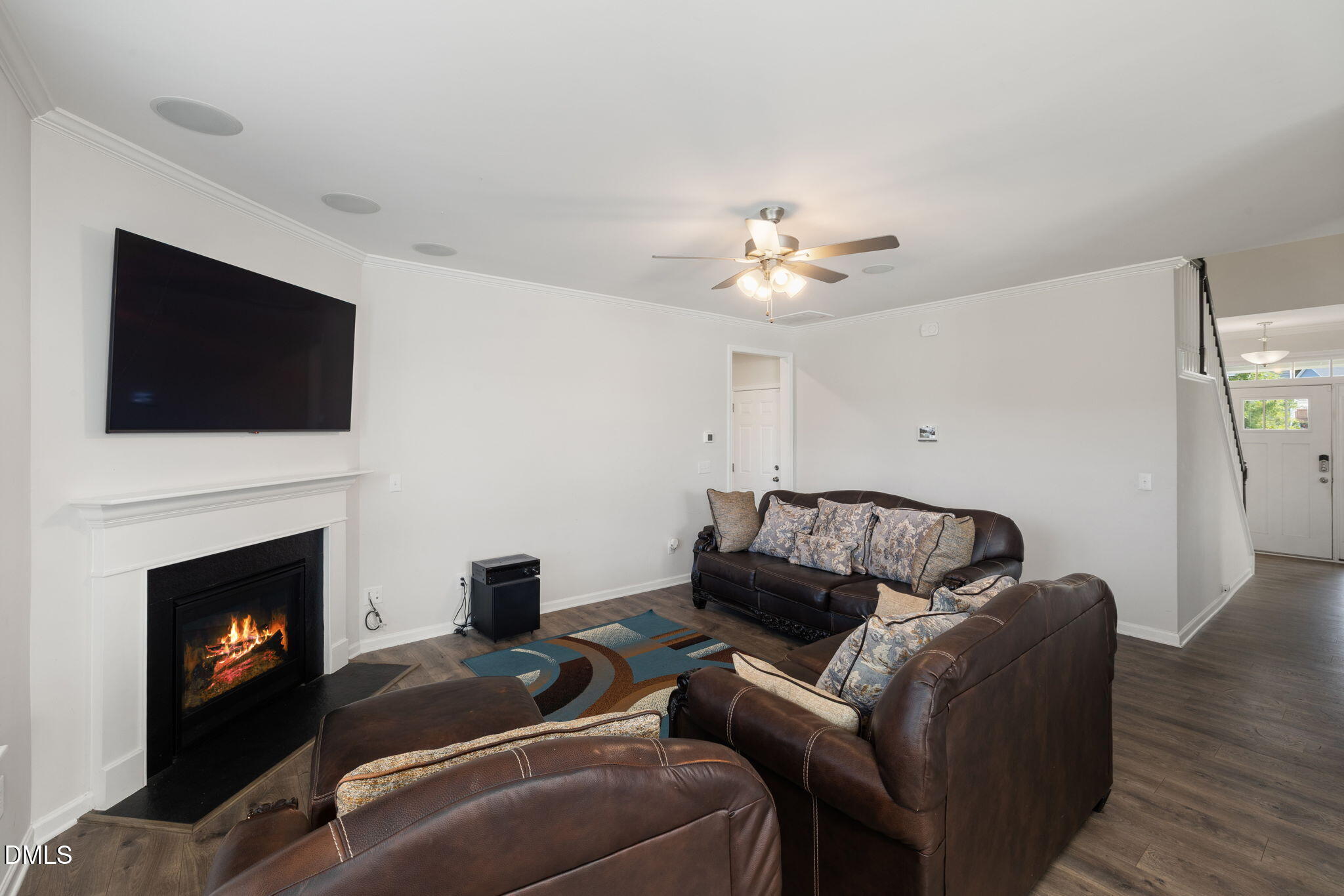 376 Streamliner Boulevard Property Photo 8