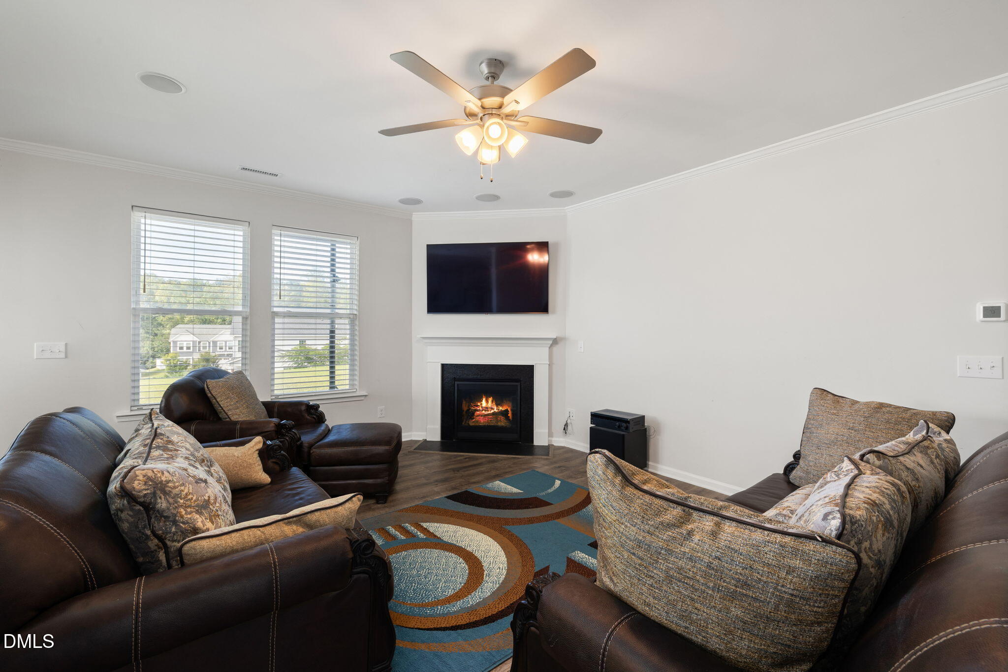 376 Streamliner Boulevard Property Photo 10