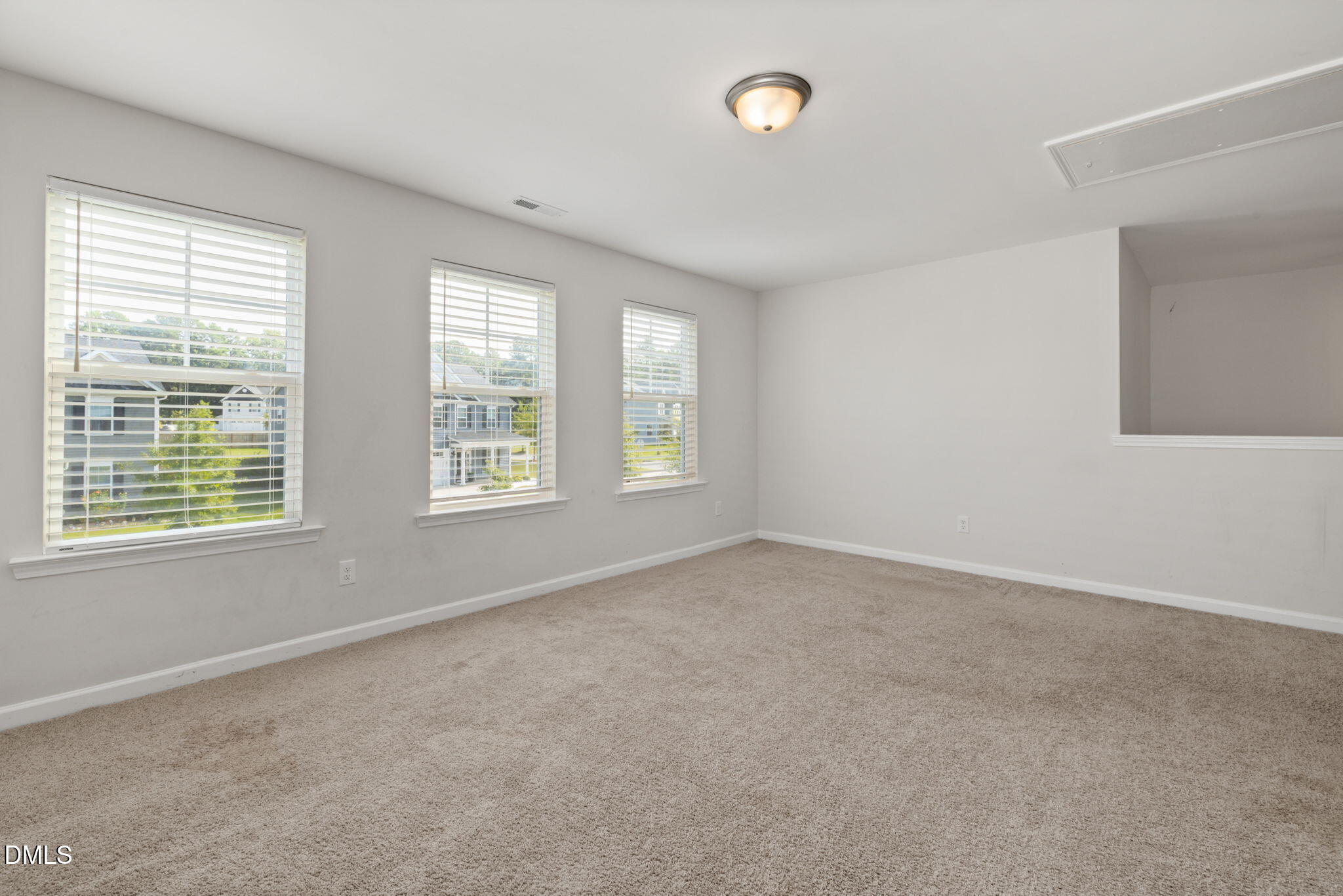 376 Streamliner Boulevard Property Photo 25