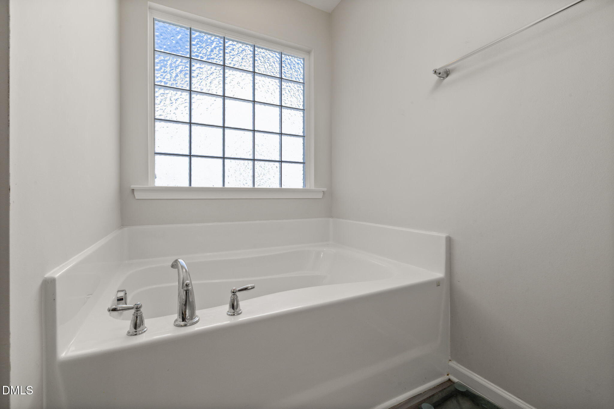 376 Streamliner Boulevard Property Photo 33
