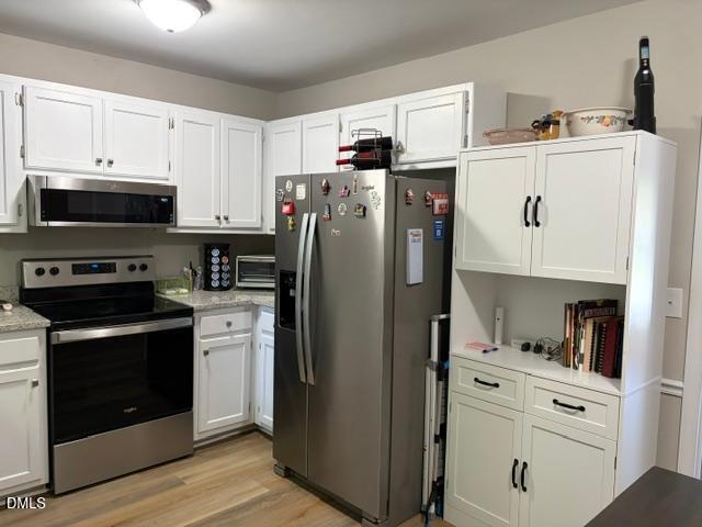 111 Fox Run Property Photo 6