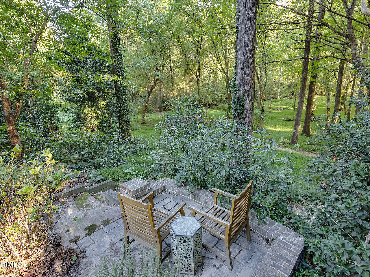 2845 Claremont Road Property Photo 3
