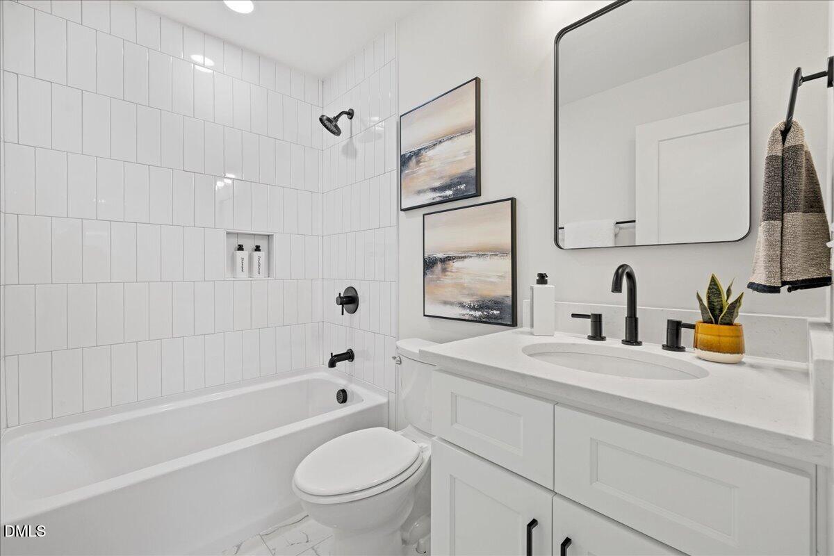 218 W Maynard Avenue Property Photo 28