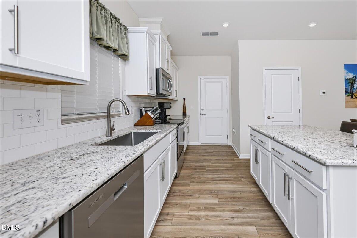1528 Rhodes Pond Street Property Photo 8