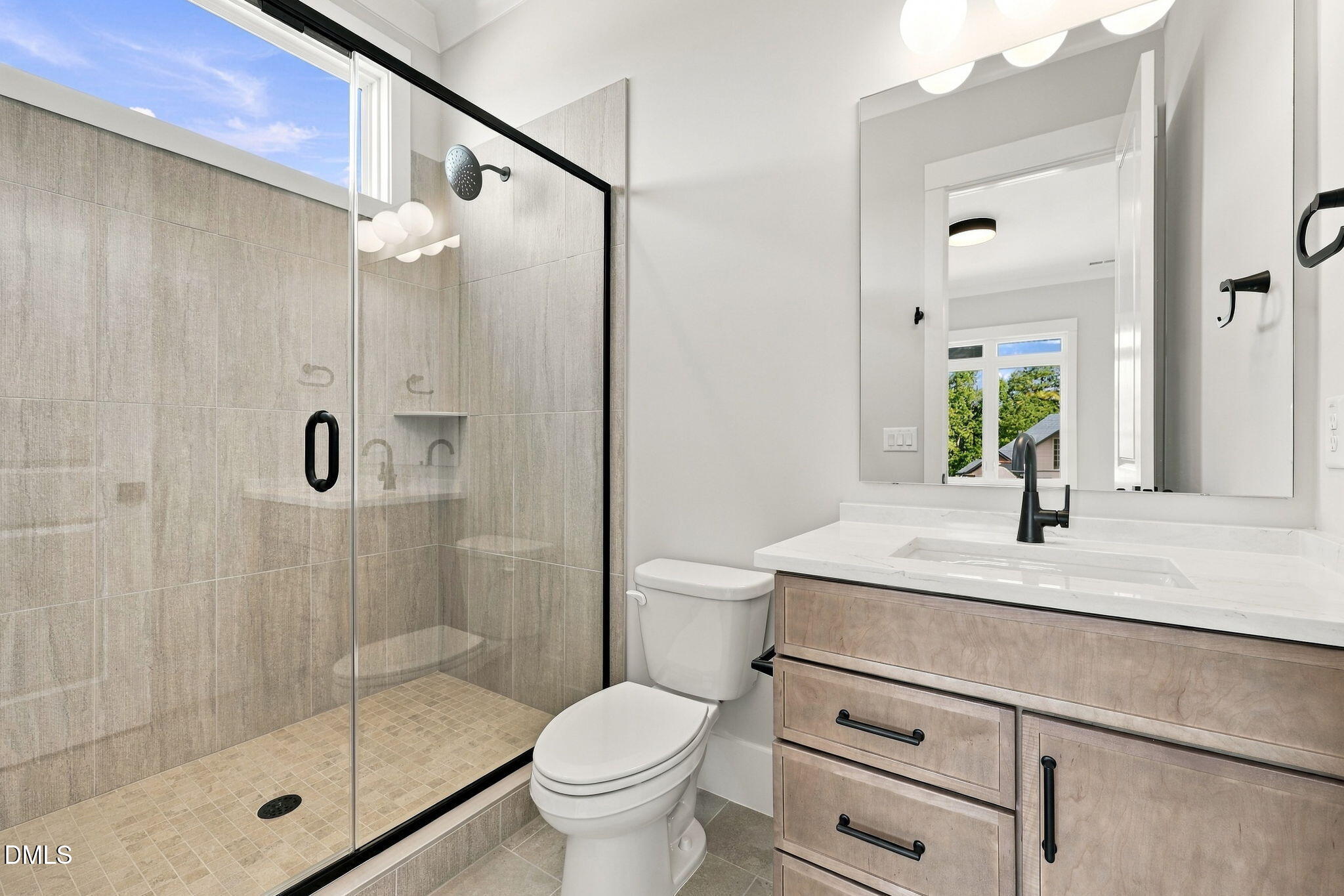 2432 Rosslare Mews Lane Property Photo 40