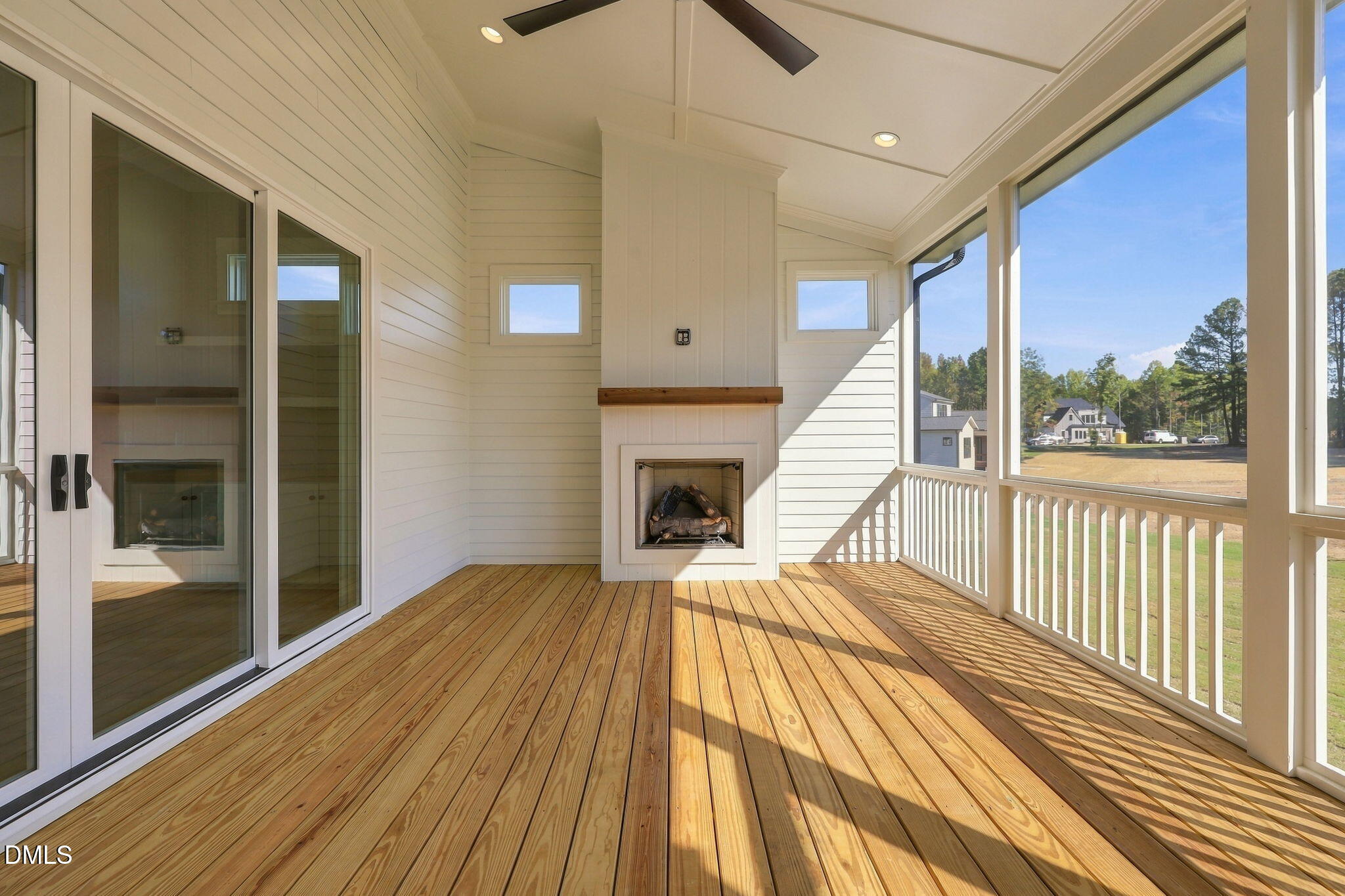 2432 Rosslare Mews Lane Property Photo 43