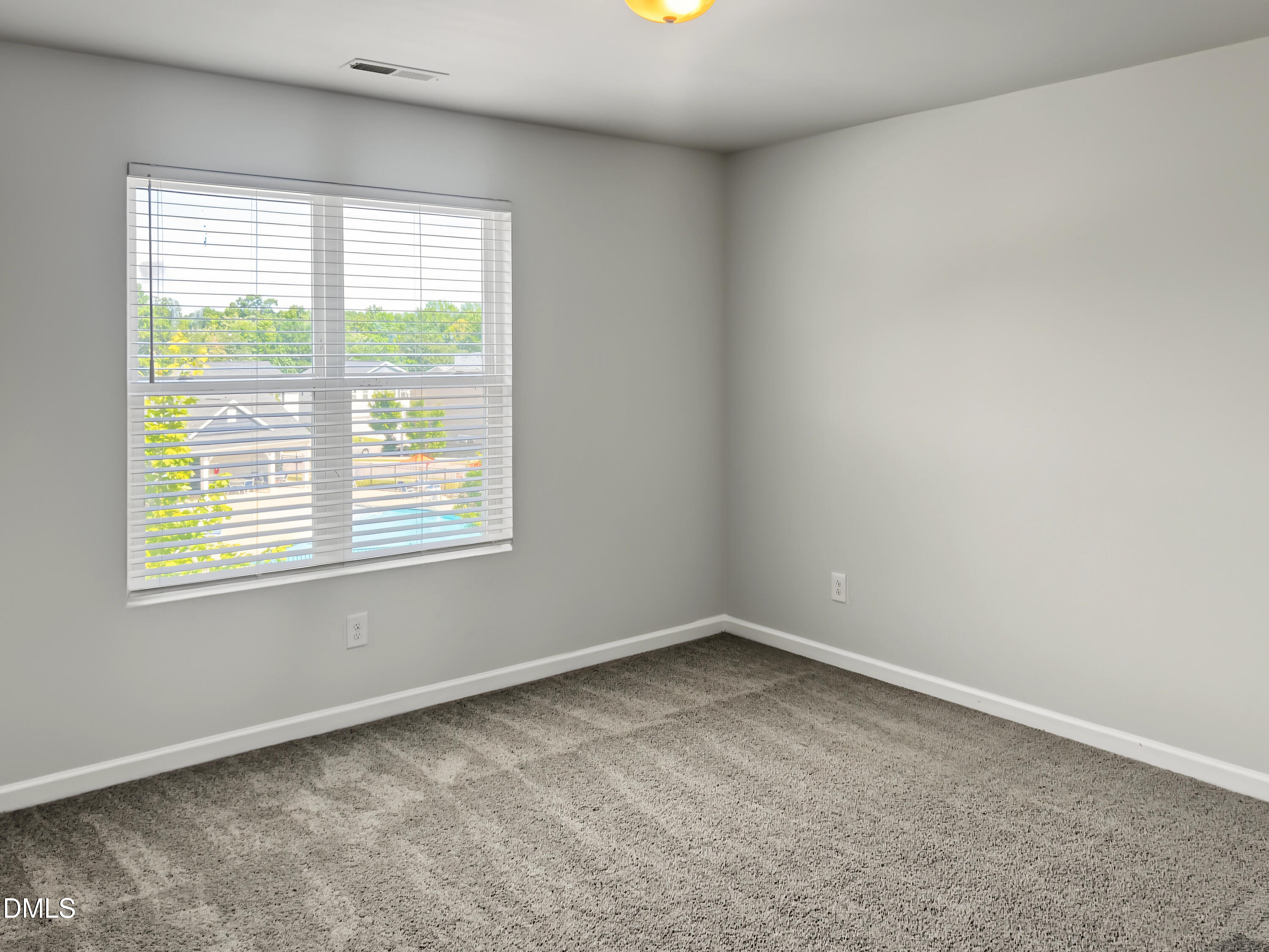 96 Saddle Oaks Lane Property Photo 14