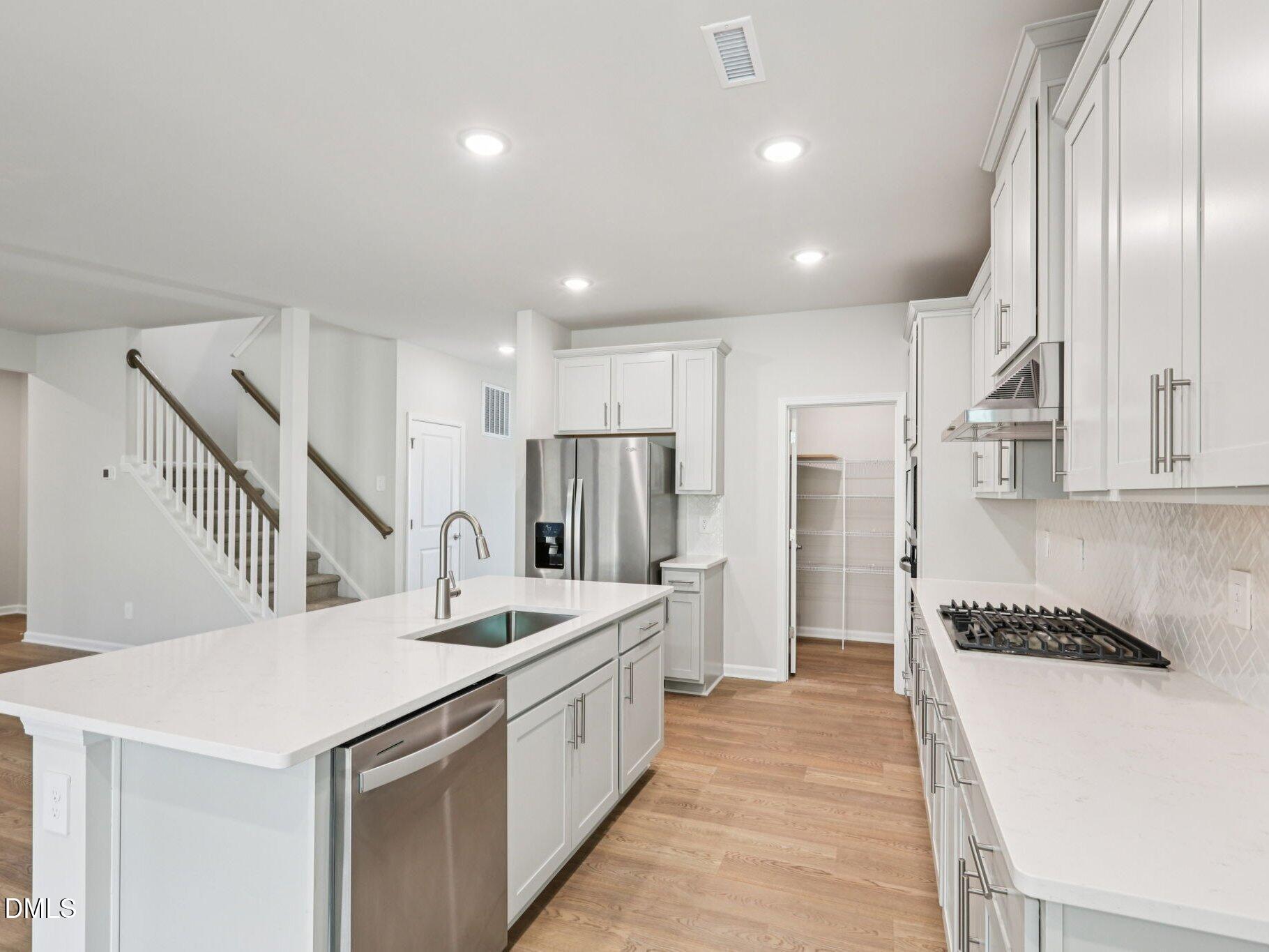 6105 Ivy Brook Trail Property Photo 15