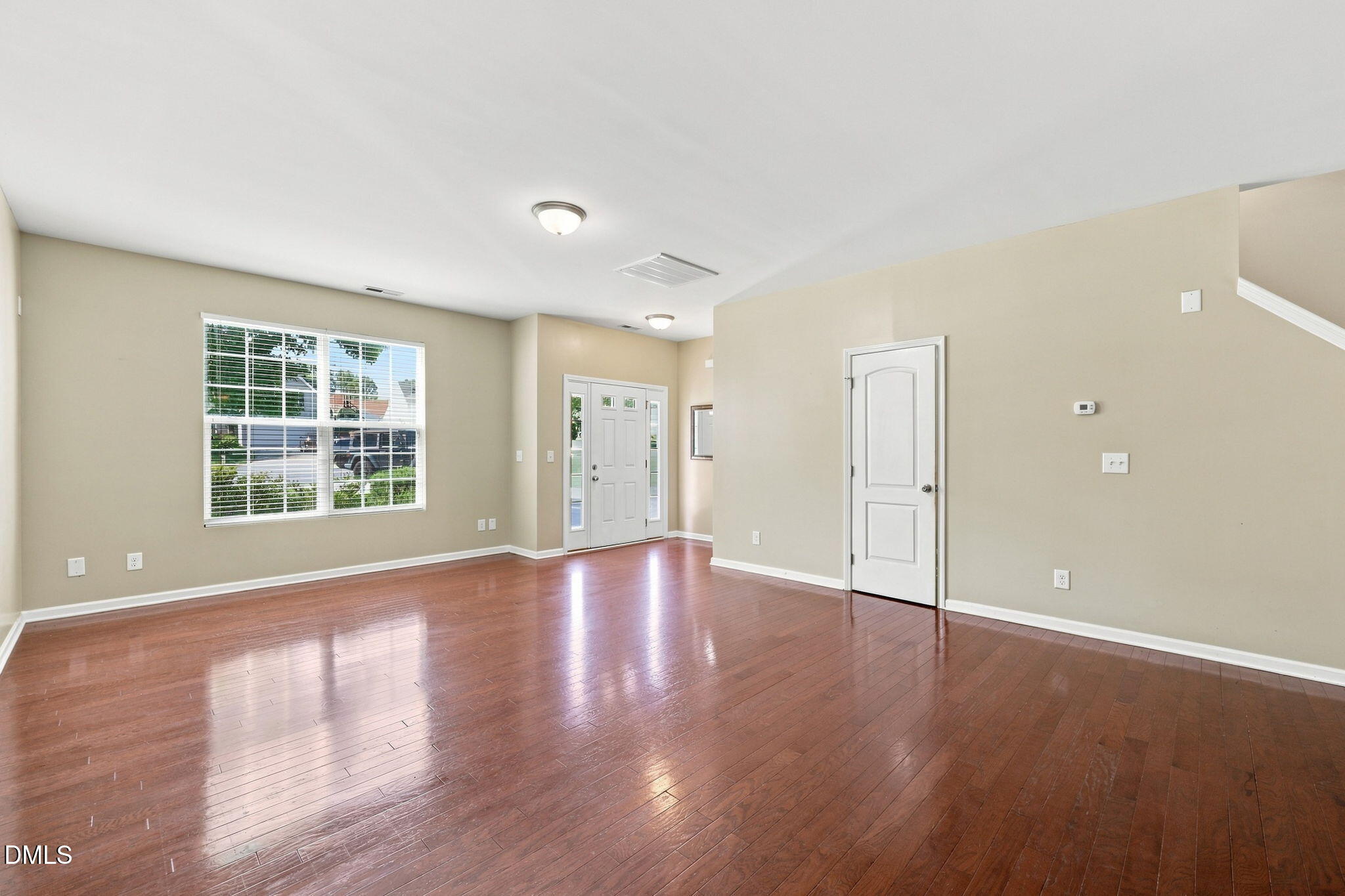 1103 Southwind Court Property Photo 5