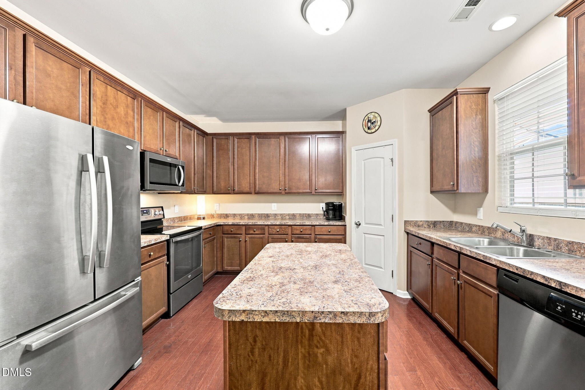 1103 Southwind Court Property Photo 13