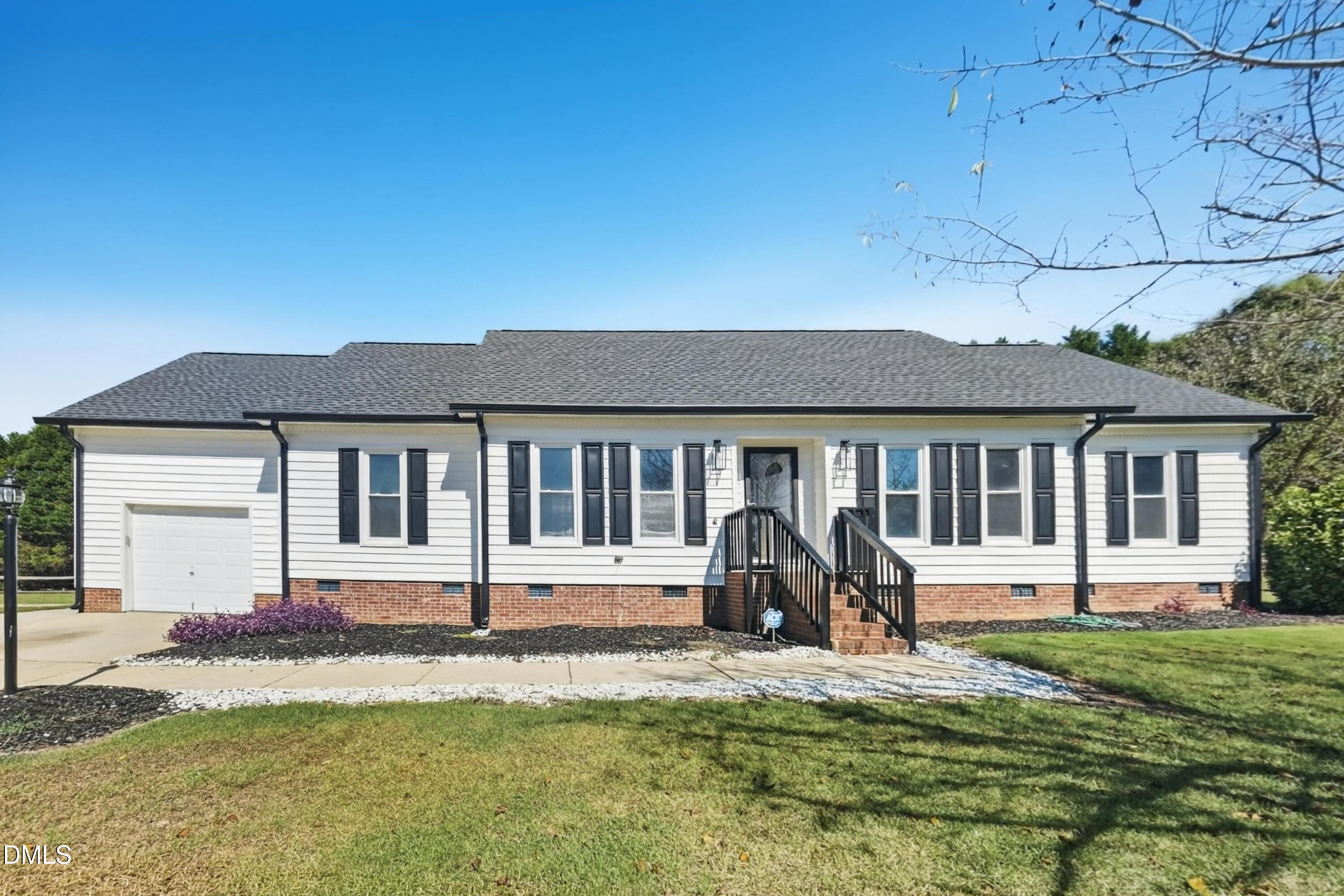 2416 Whitset Place Property Photo 1