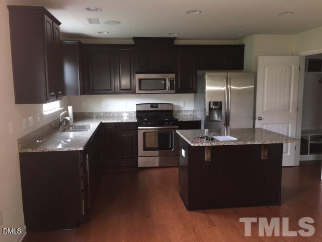 2505 Averon Drive Property Photo 6