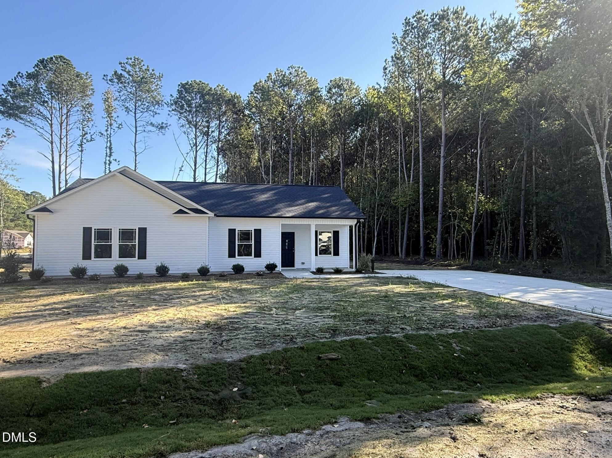 602 E Goldsboro Street Property Photo 1
