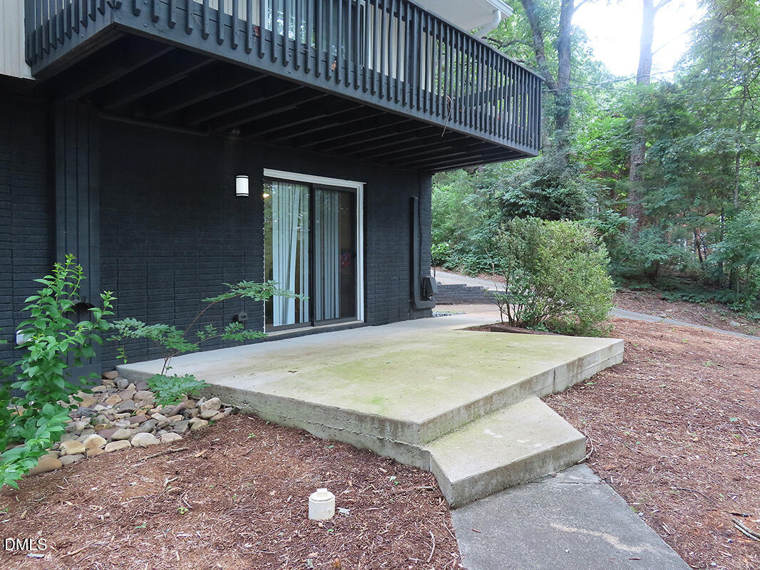1000 Sparrow Trail B Property Photo 10