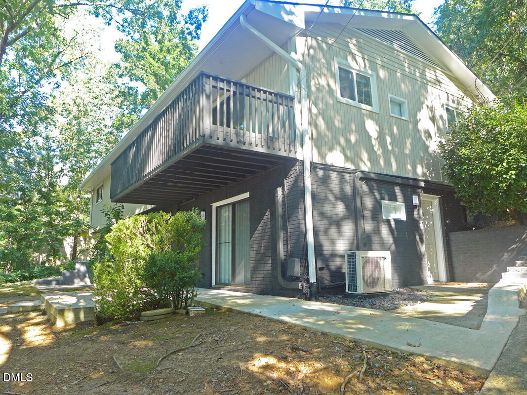 1000 Sparrow Trail B Property Photo 12