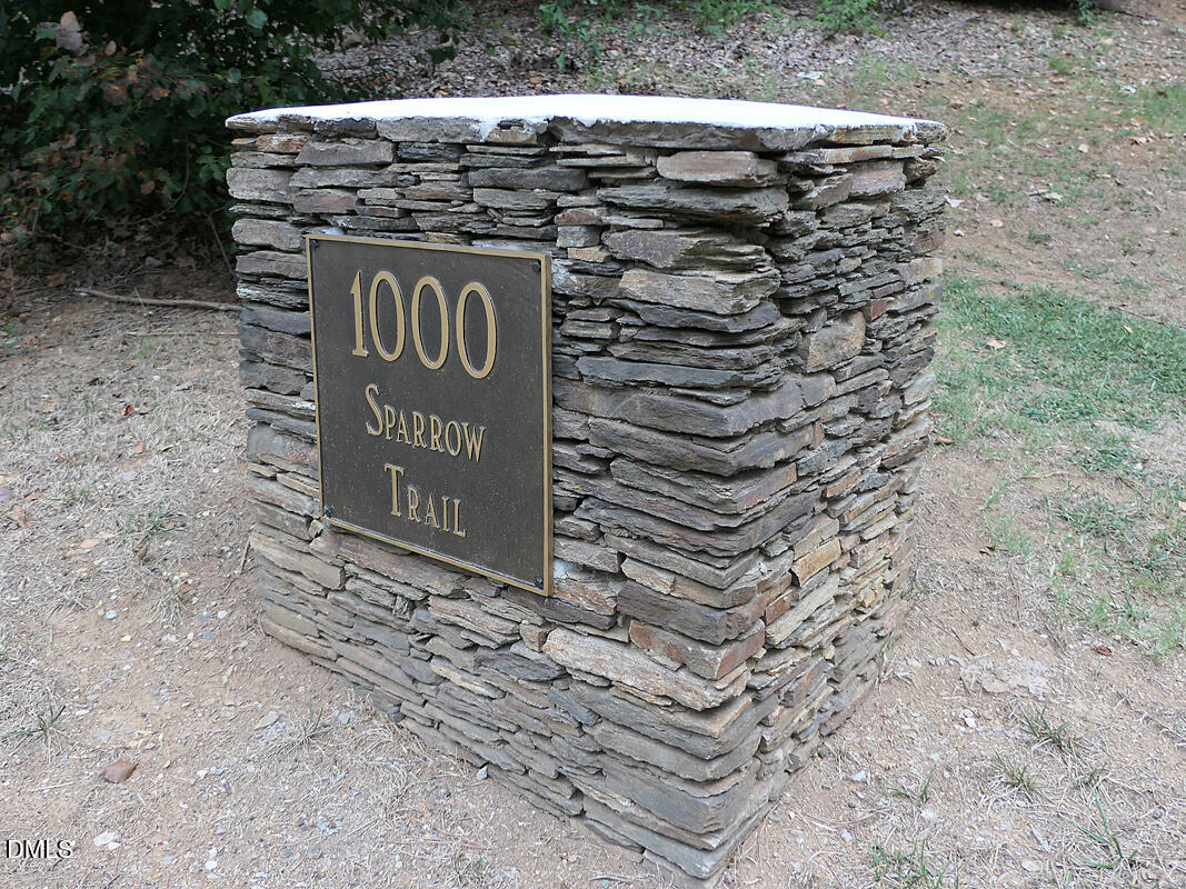 1000 Sparrow Trail B Property Photo 13