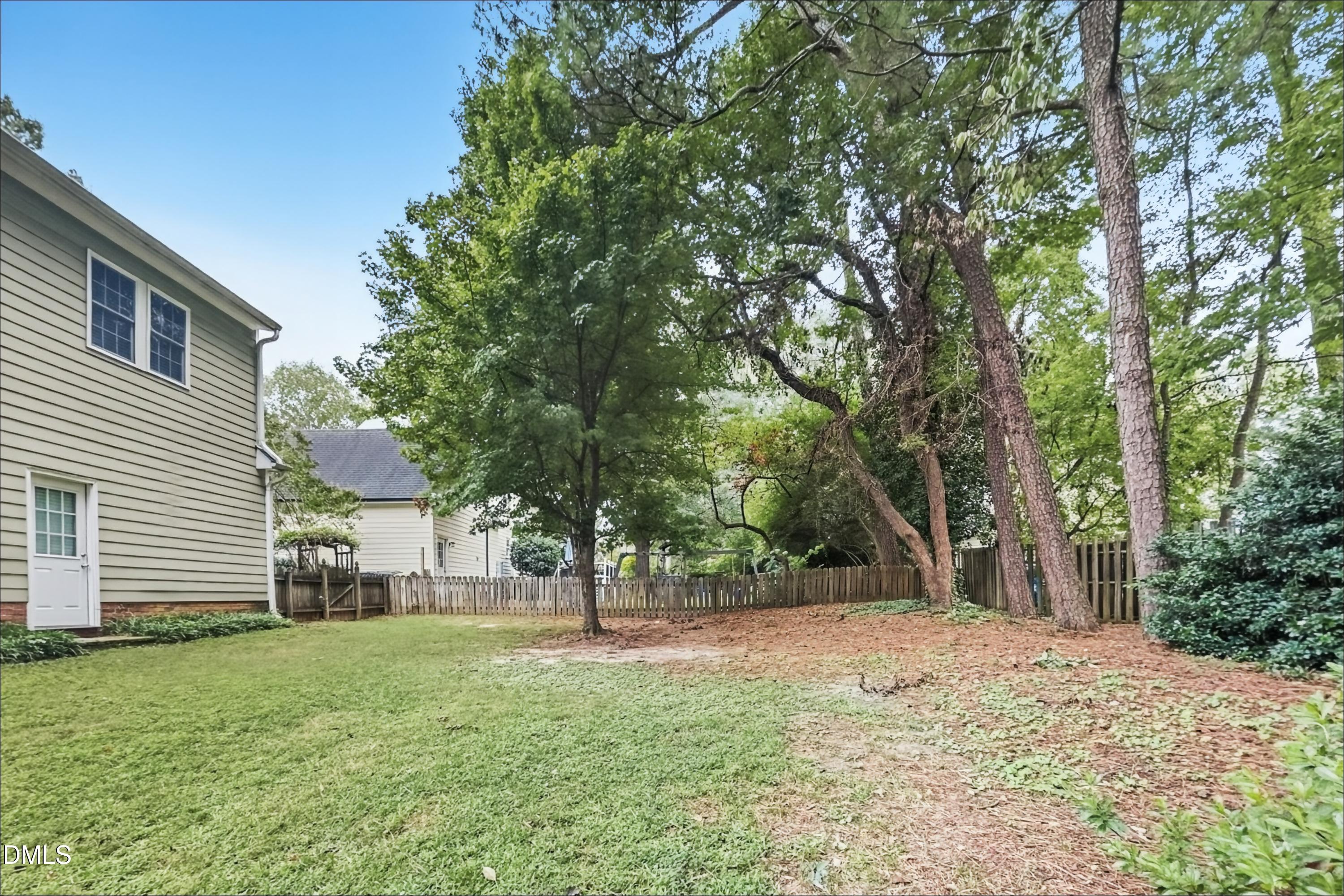 1808 Thorpshire Drive Property Photo 23